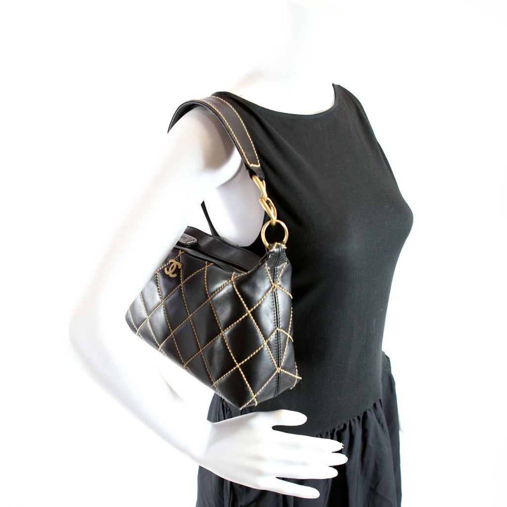 Wild Stitch Surpique Hobo Vintage 7M Black/Beige