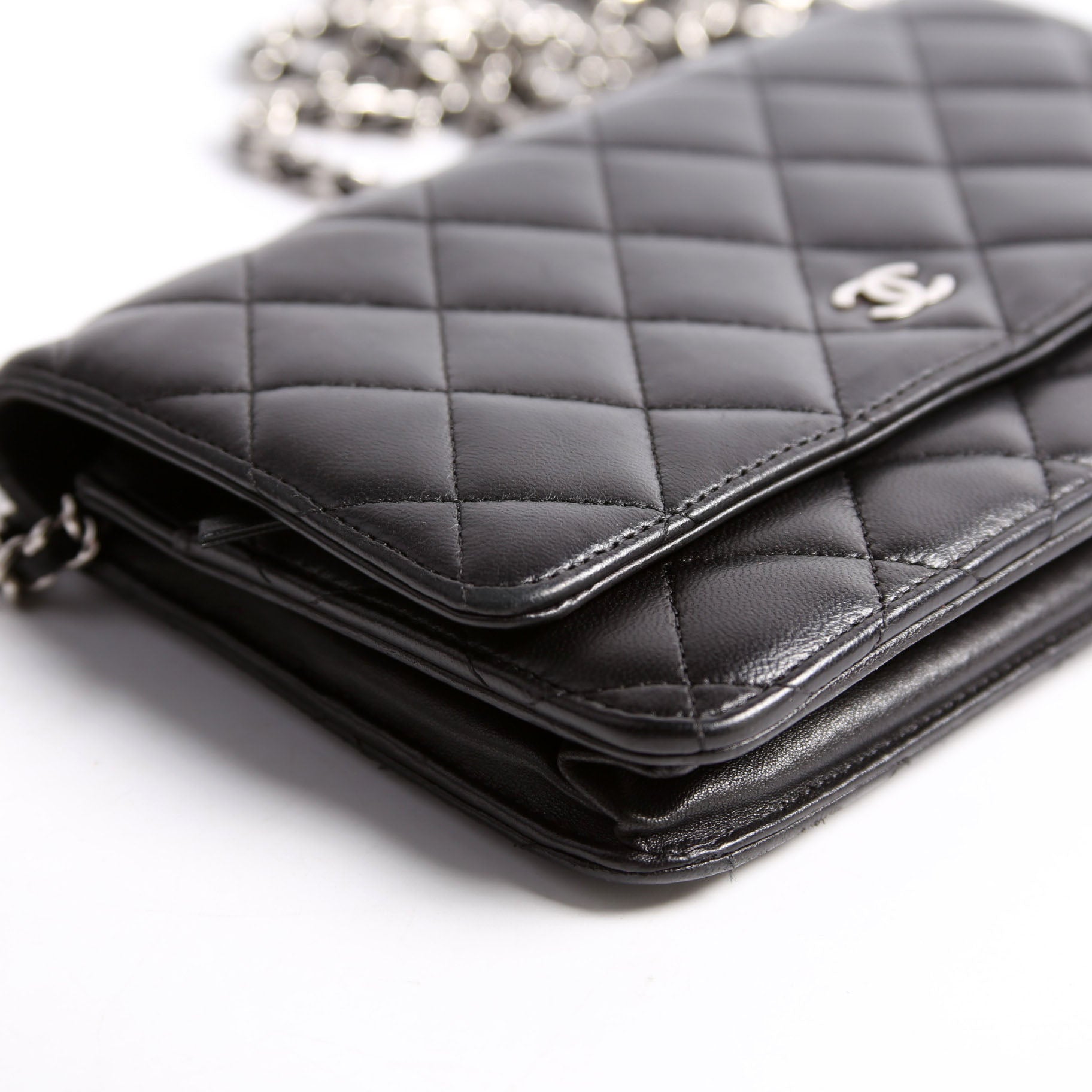 Wallet On Chain Classic Quilted Lambskin Black