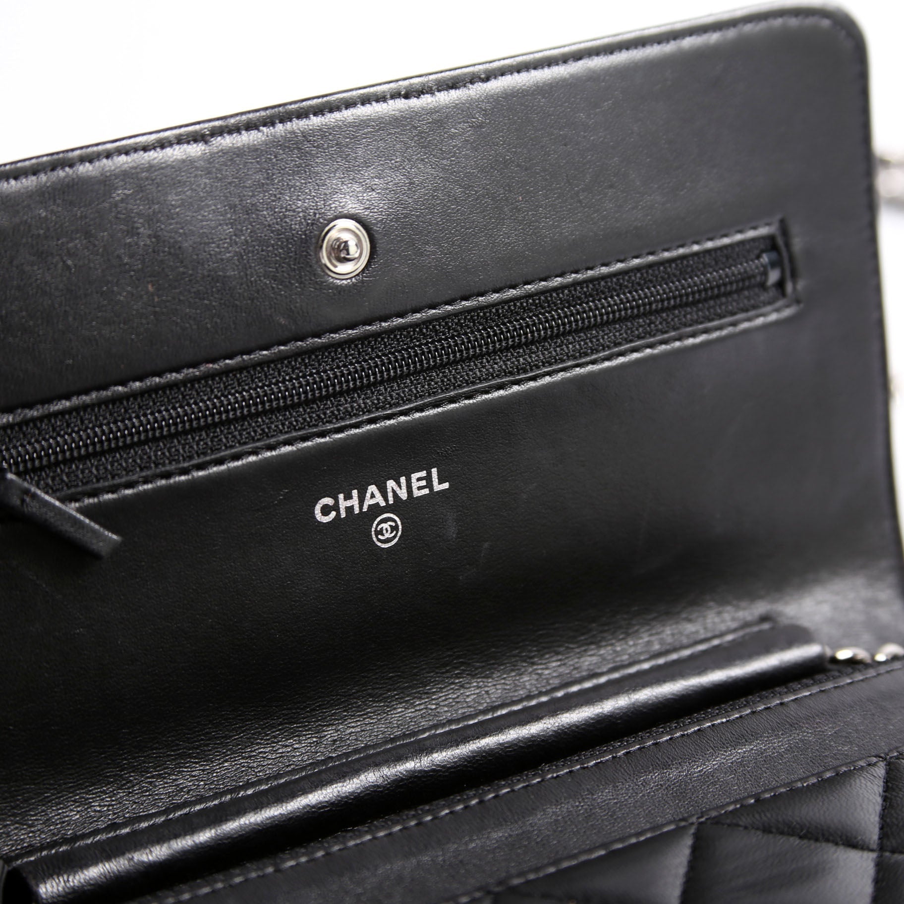 Wallet On Chain Classic Quilted Lambskin Black