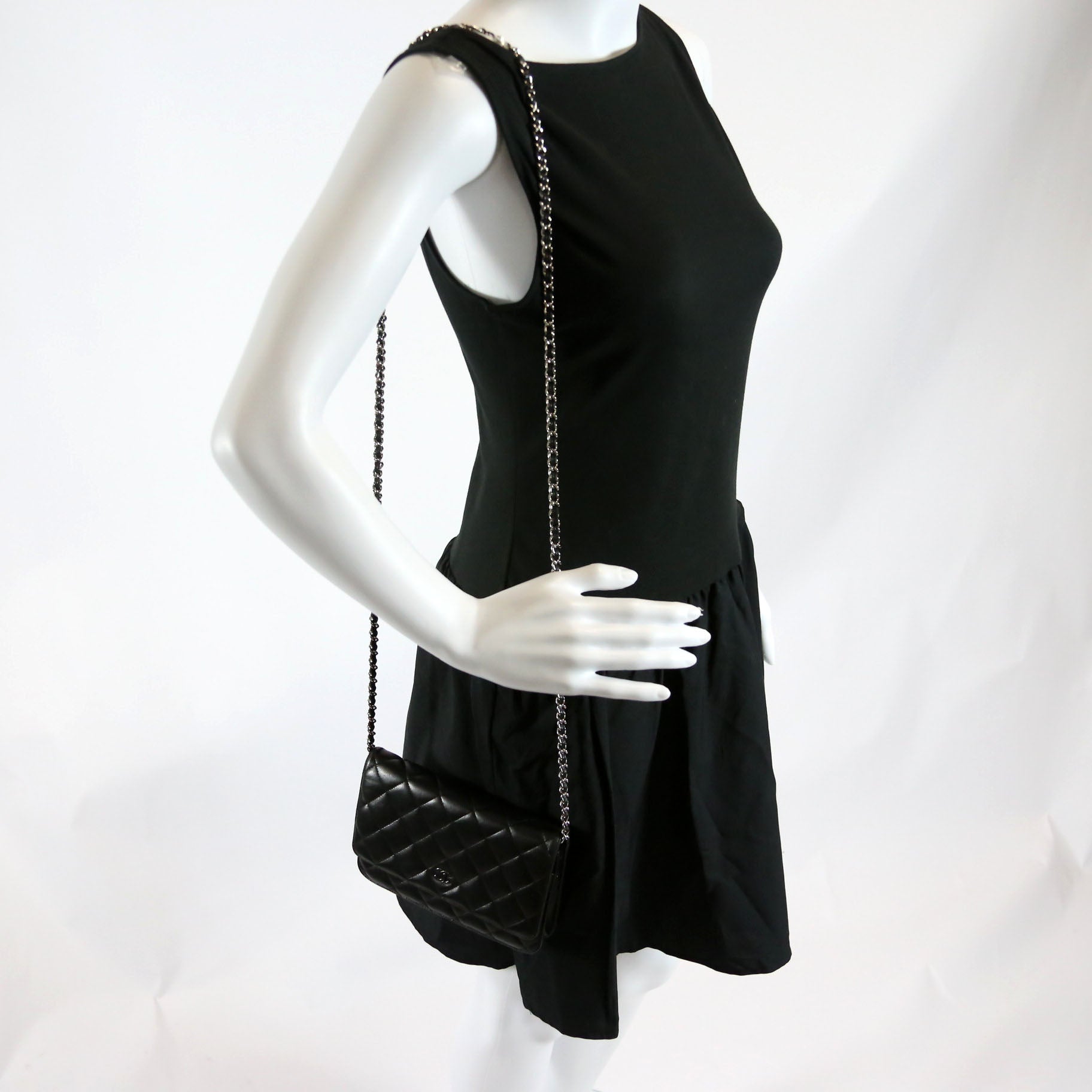 Wallet On Chain Classic Quilted Lambskin Black