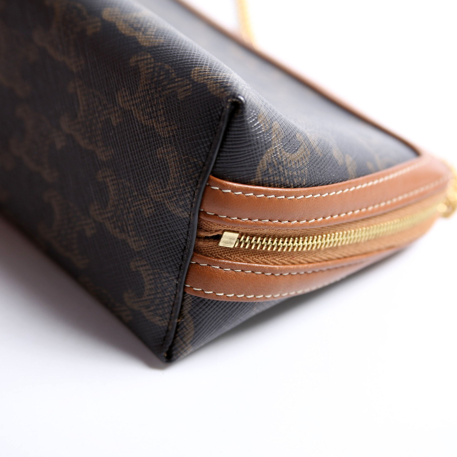 Clutch With Chain Triomphe Canvas