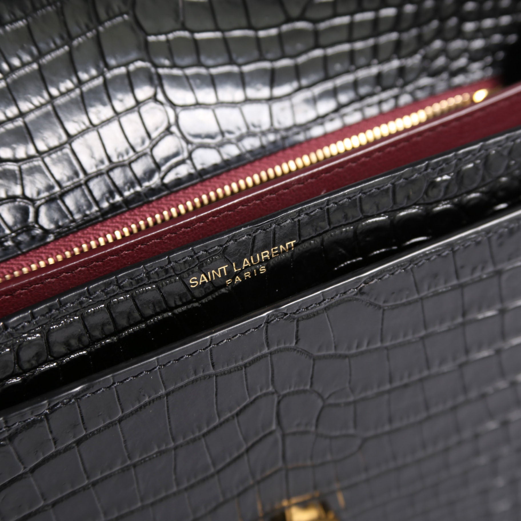 Grain De Poudre Cassandra Crocodile Embossed Chain Bag Medium 532750