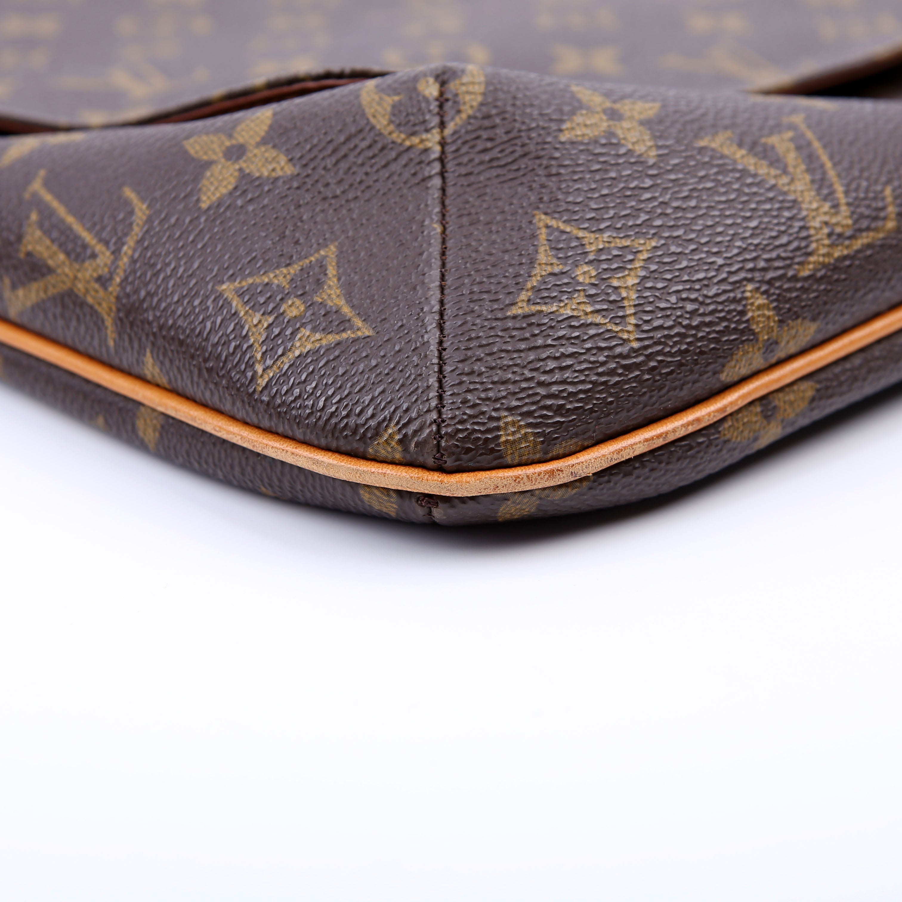 Musette Messenger Monogram