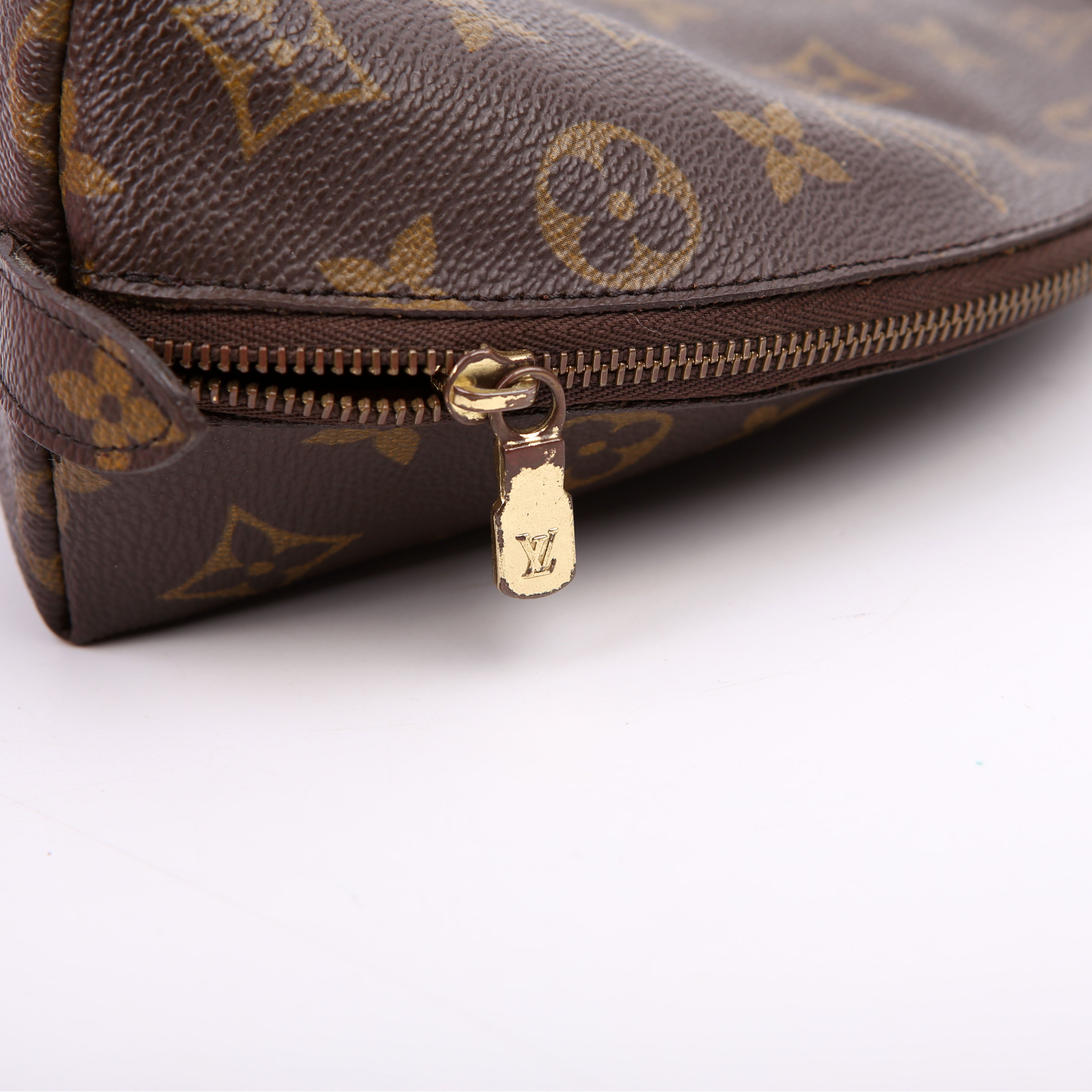 Trousse Demi Ronde 23 Monogram