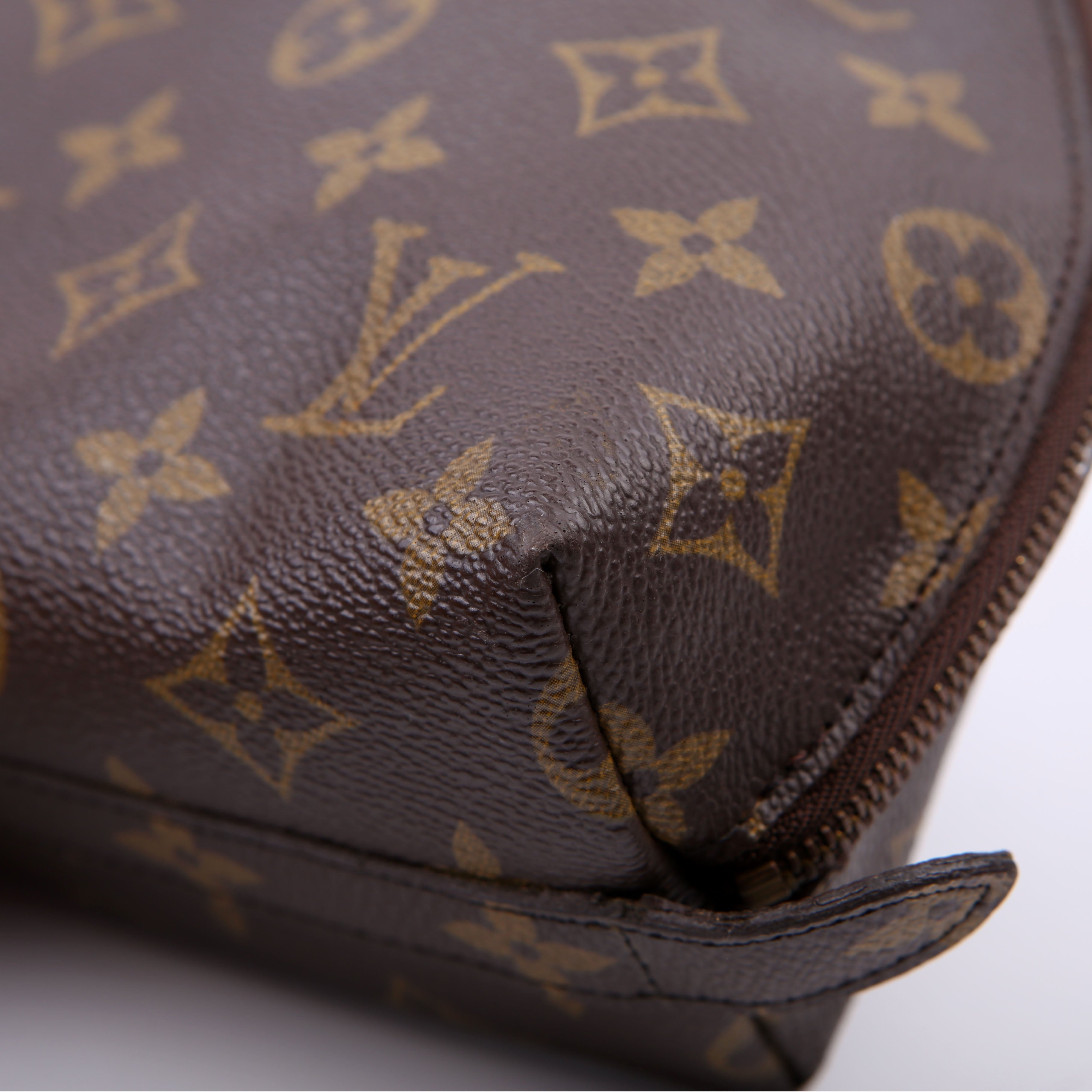 Trousse Demi Ronde 23 Monogram