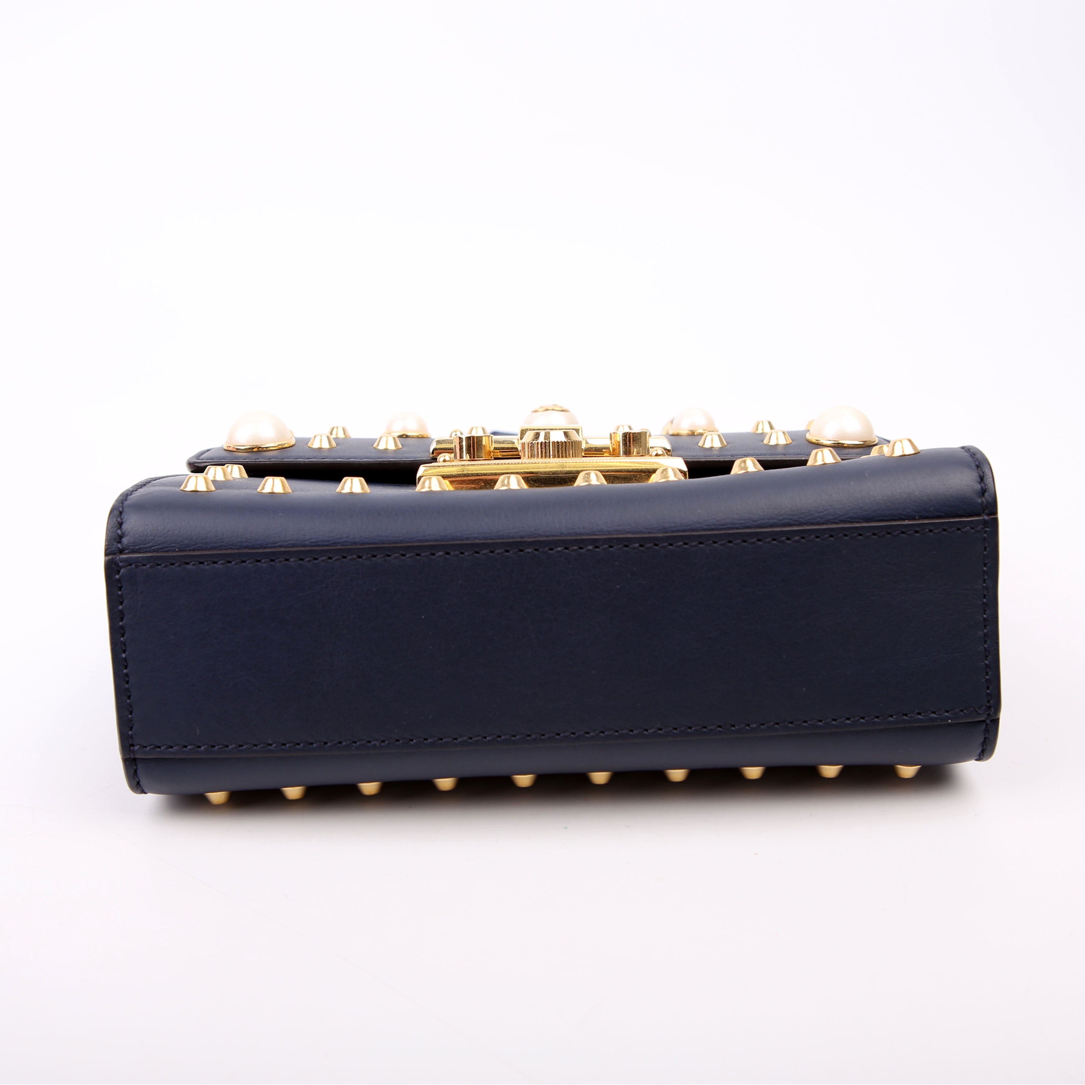 432182 Padlock Pearl Leather Small Navy