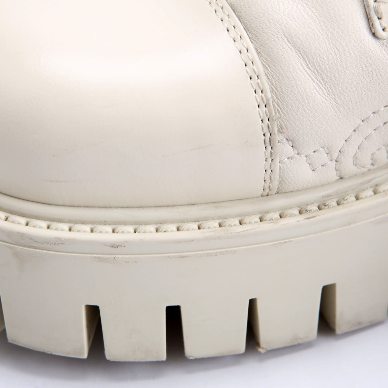 Gucci GG Matelasse Combat Boots Size 37.5 Cream
