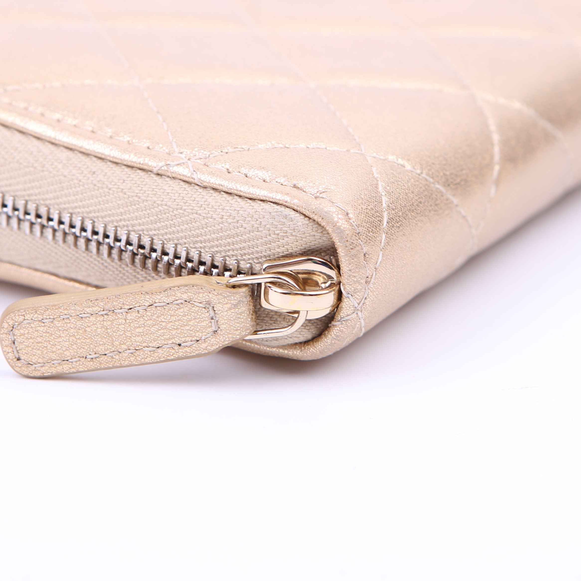 CC Long Zip Around Wallet Lambskin 31M Gold