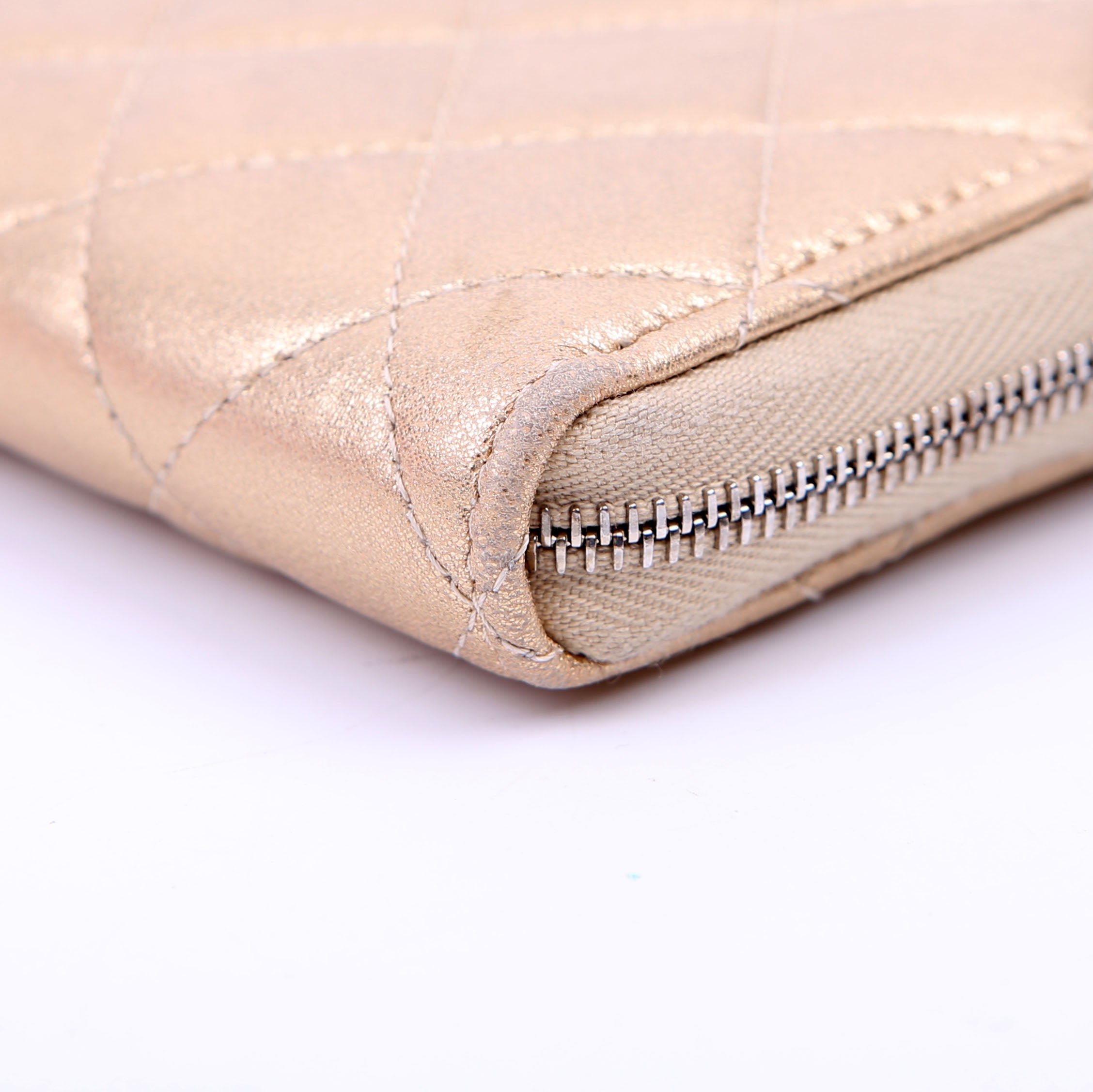 CC Long Zip Around Wallet Lambskin 31M Gold
