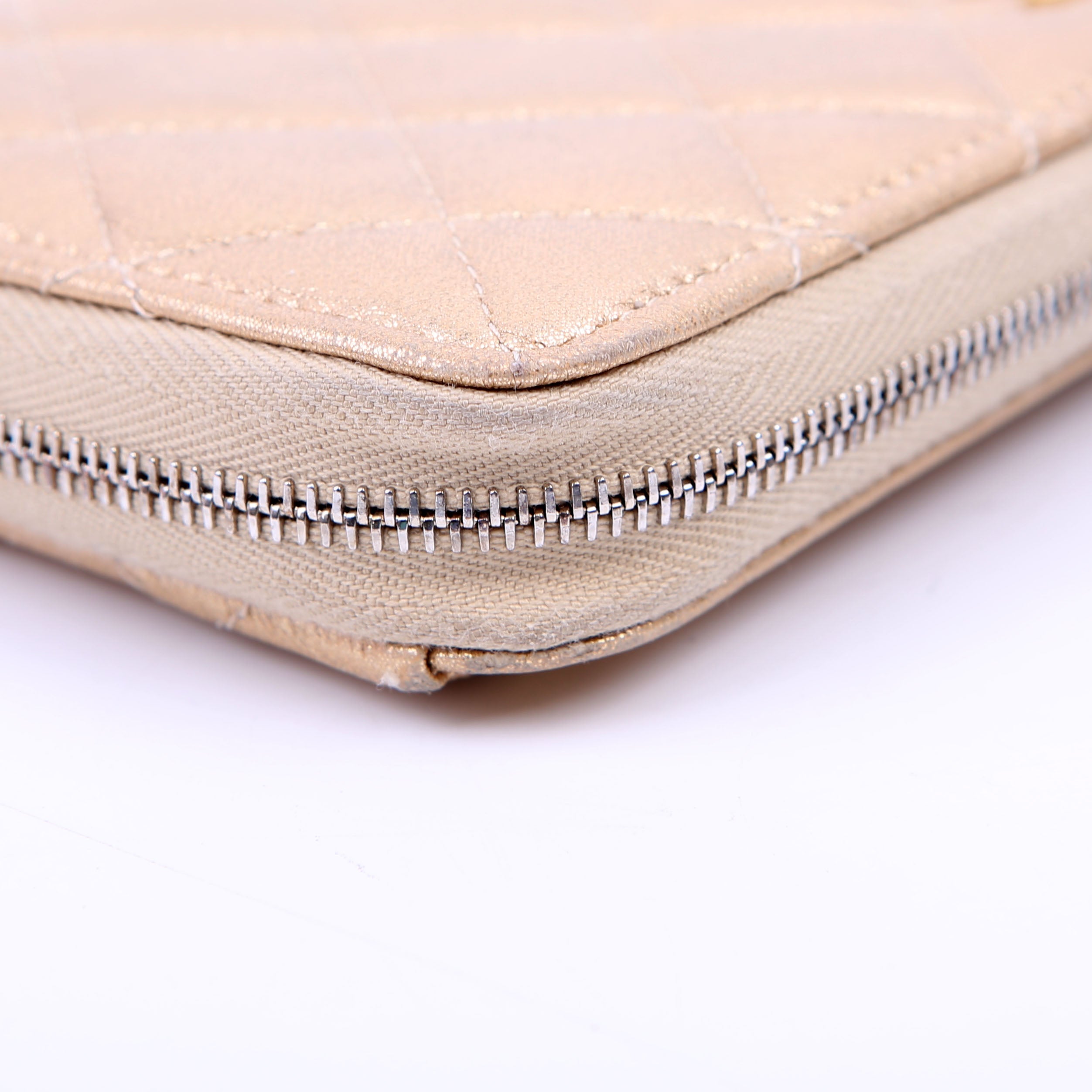 CC Long Zip Around Wallet Lambskin 31M Gold