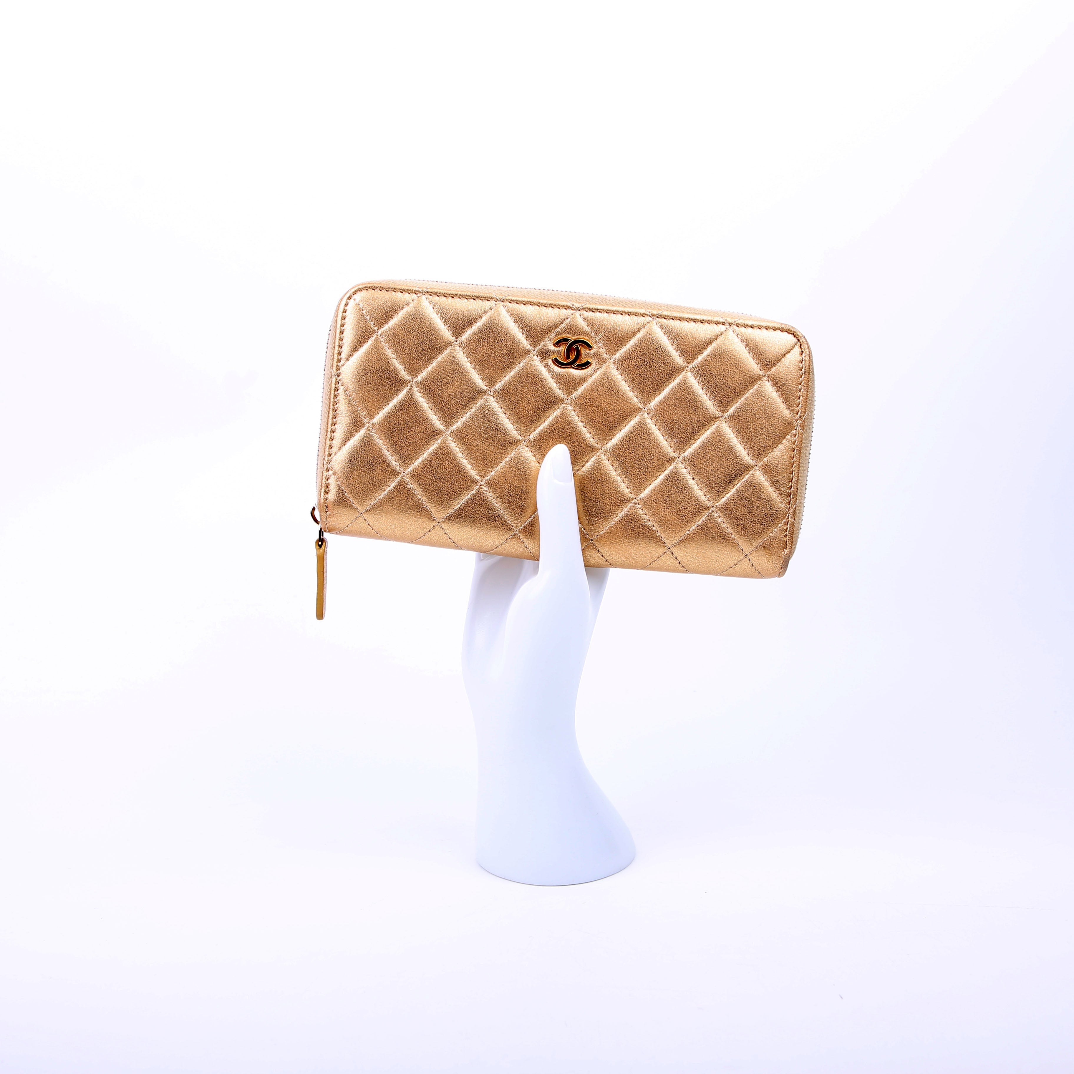 CC Long Zip Around Wallet Lambskin 31M Gold