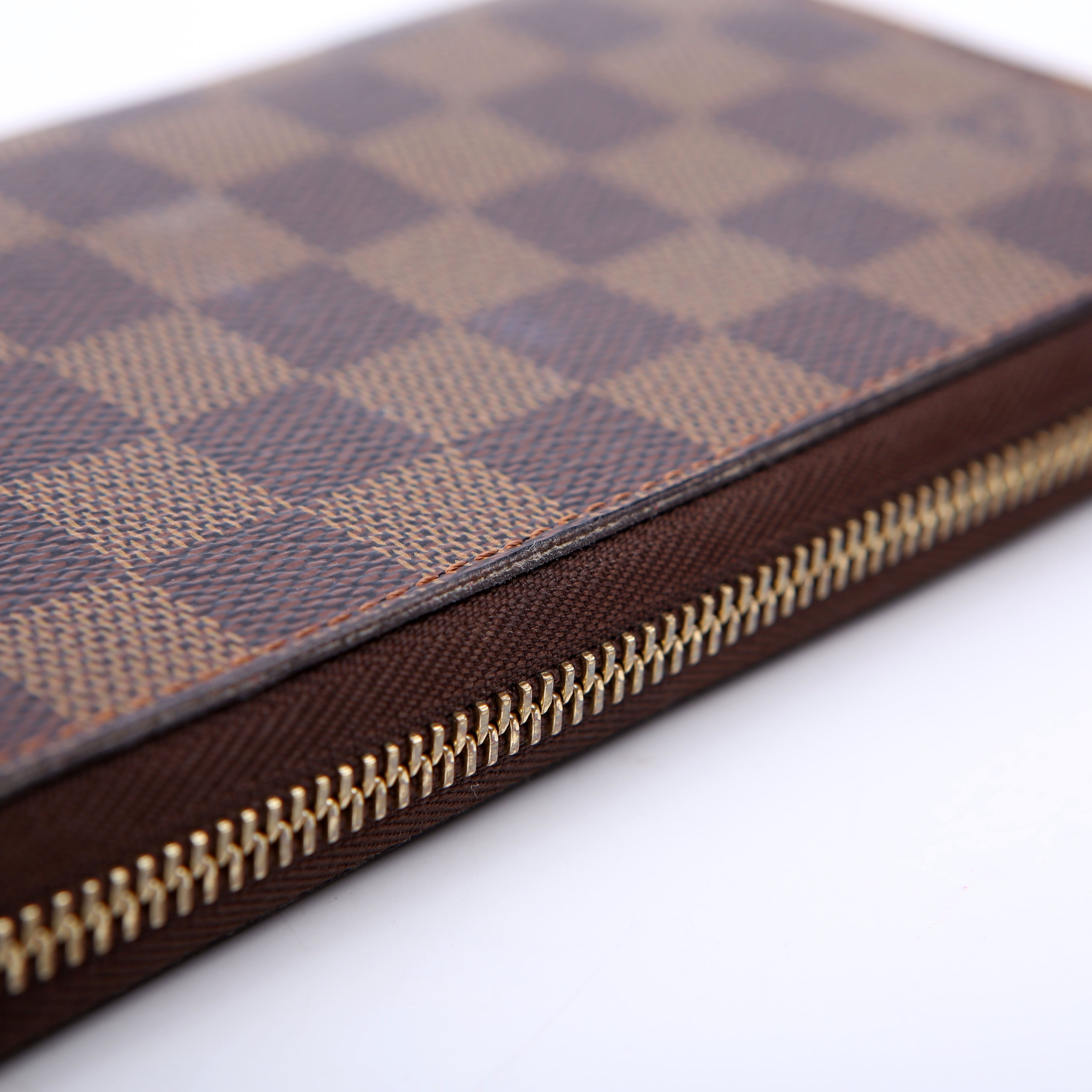 Zippy Wallet Damier Ebene