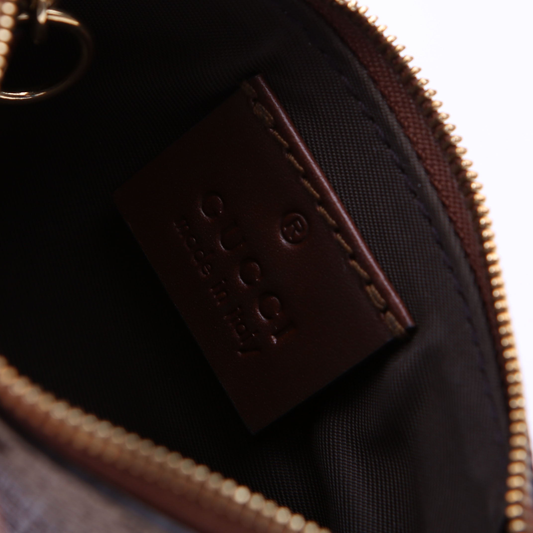 447964 GG Supreme Key Case Brown