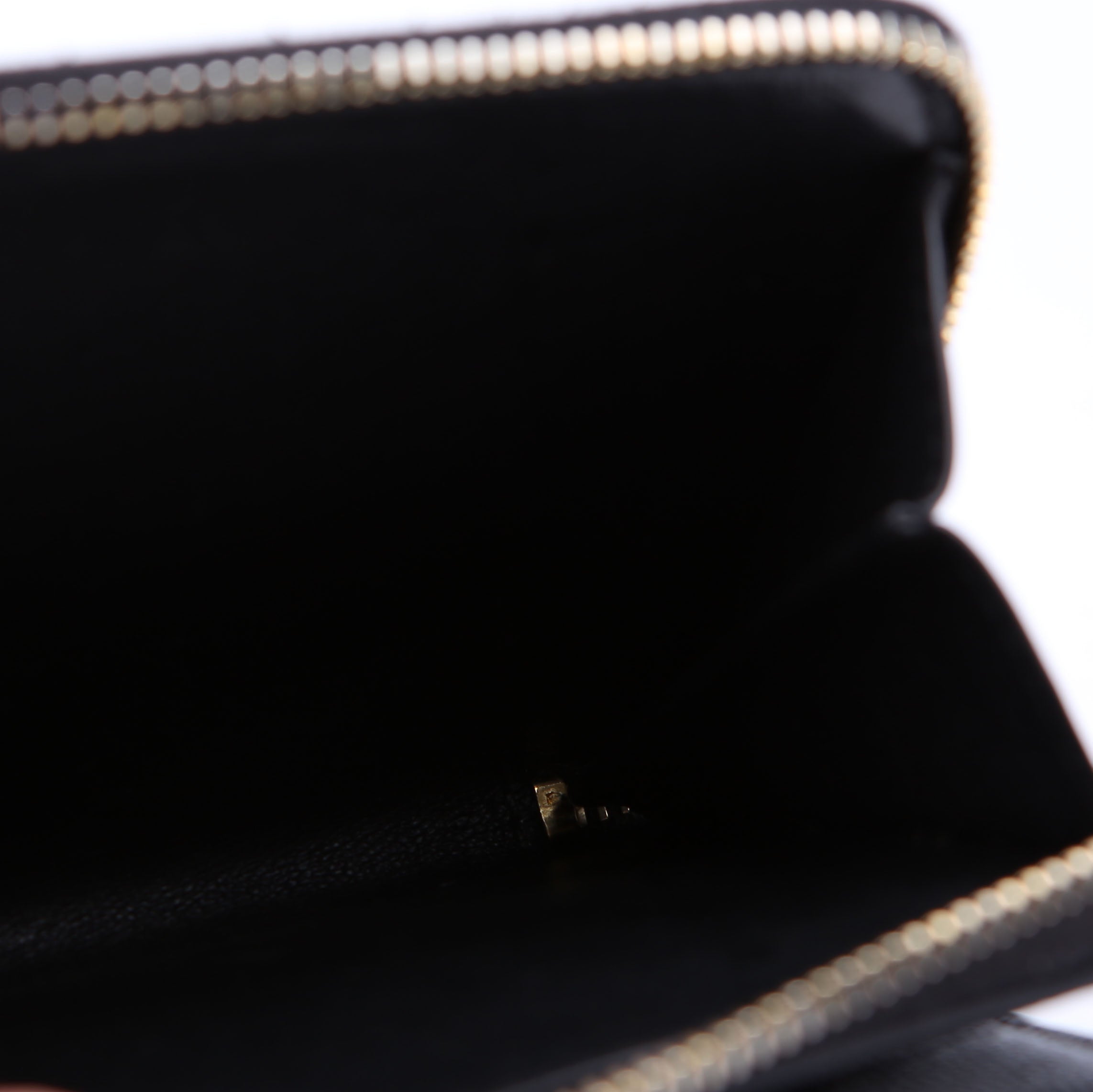 Cassandre Grain De Poudre Compact Zip Around Wallet Black