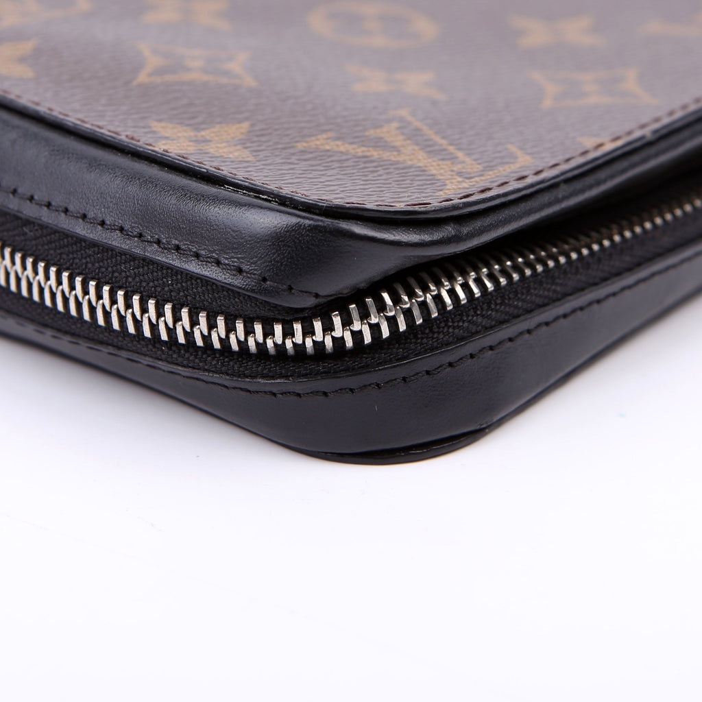 Zippy XL Monogram Black