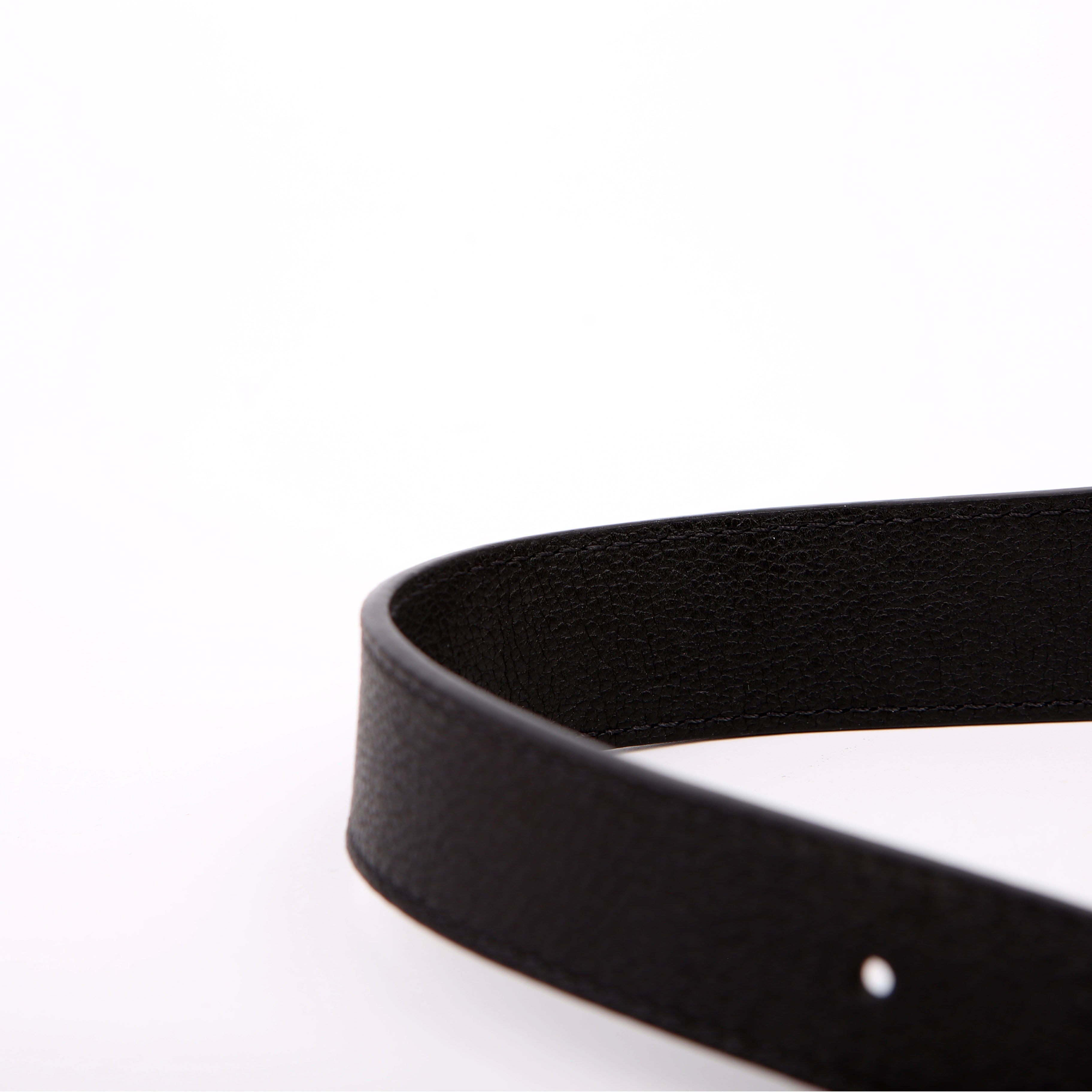 Low Key Hobo MM Calfskin Black