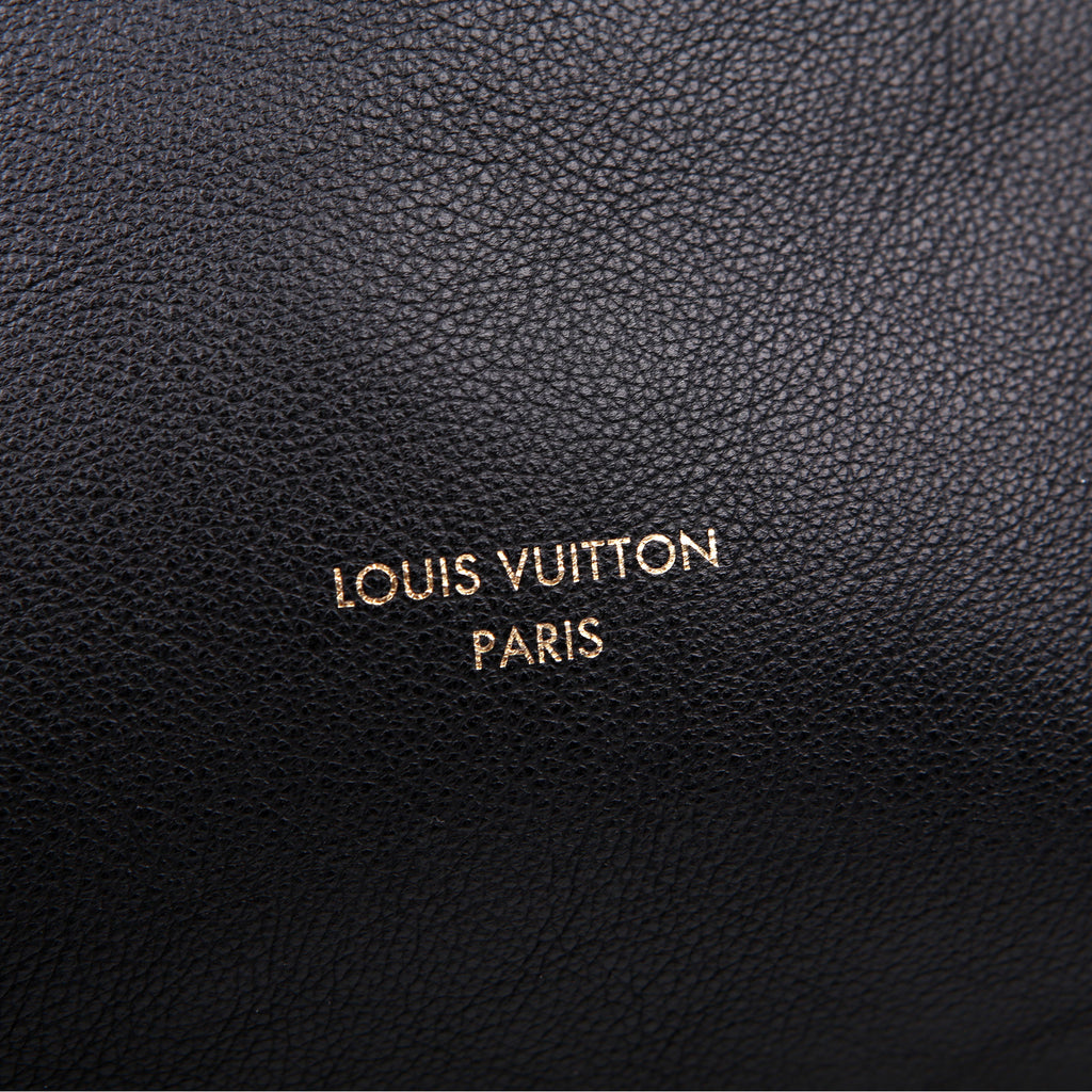 Low Key Hobo MM Calfskin Black