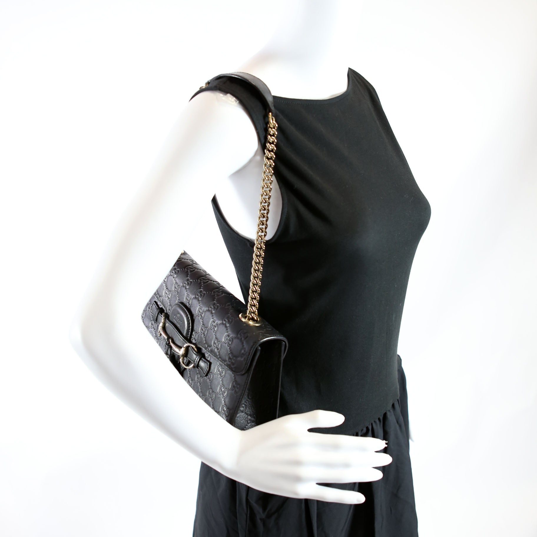 295402 Emily Guccissima Medium Black