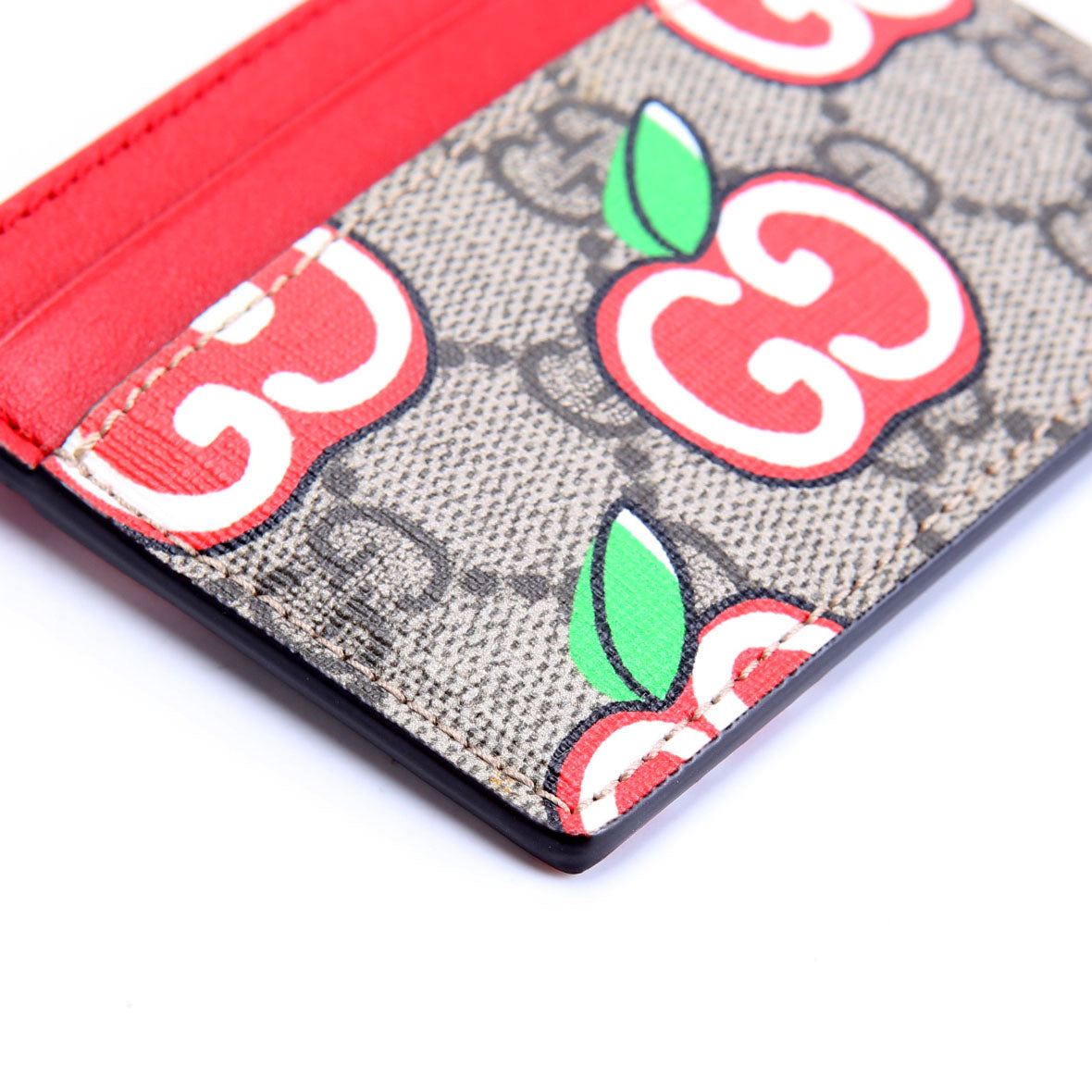 624898 GG Apple Card Holder