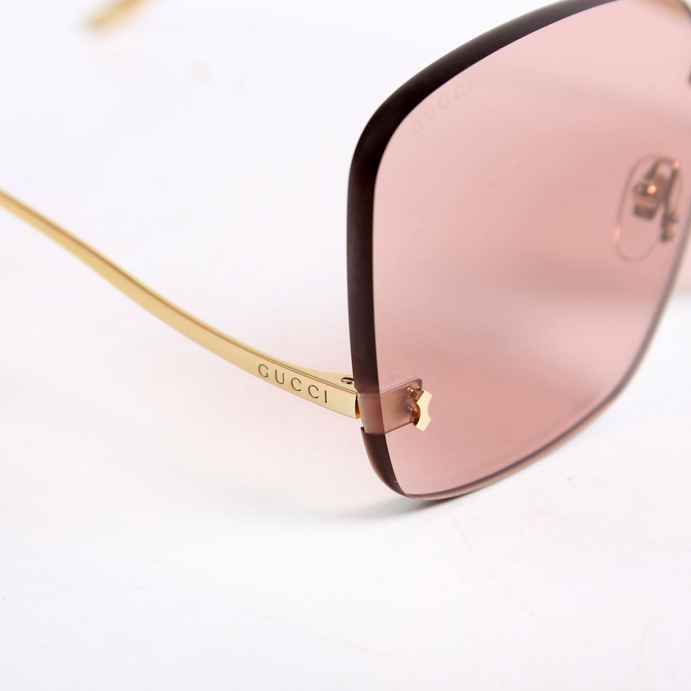 GG0352S Oversized Sunglasses Pink