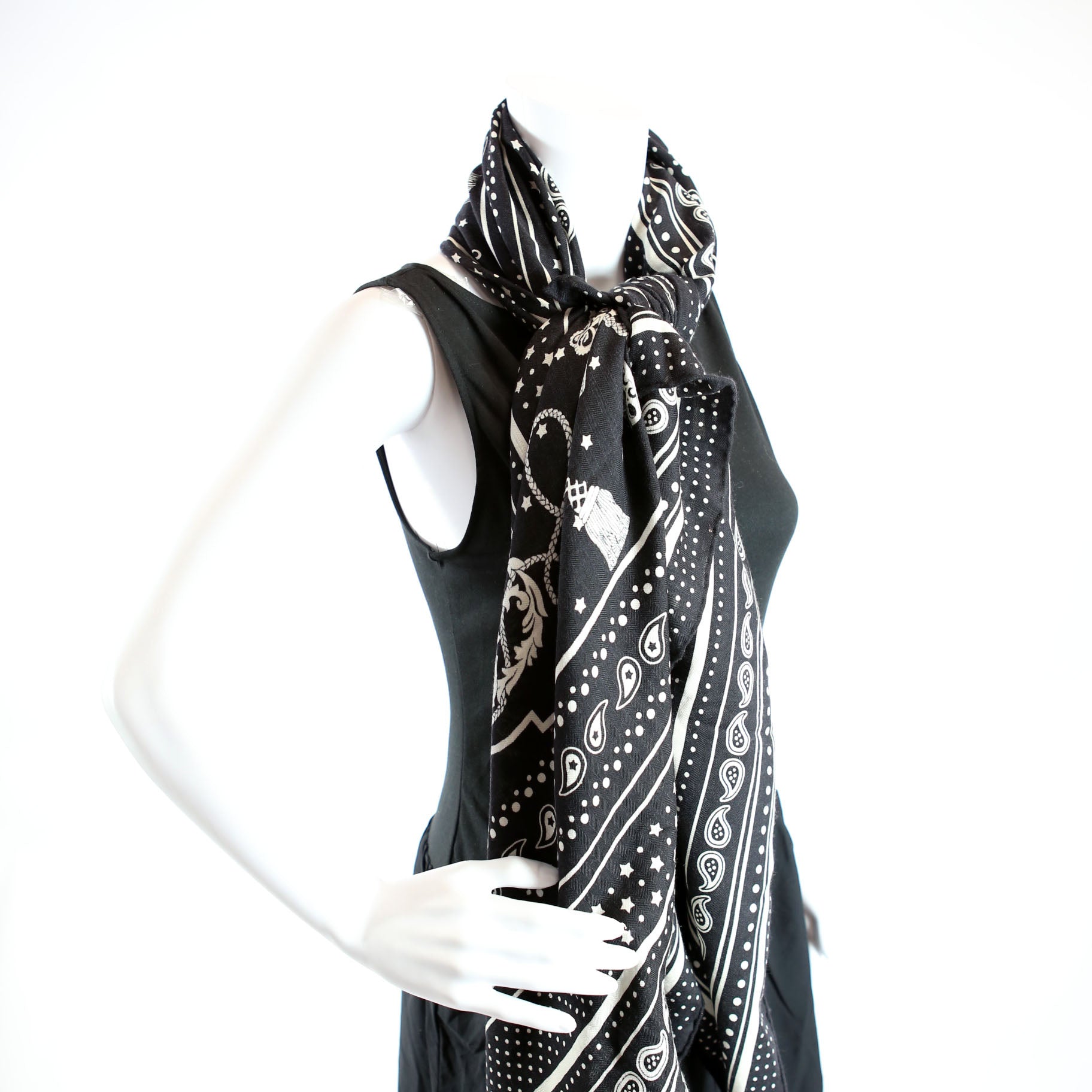 Les Cles Bandana Cashmere 140 Scarf Black/White