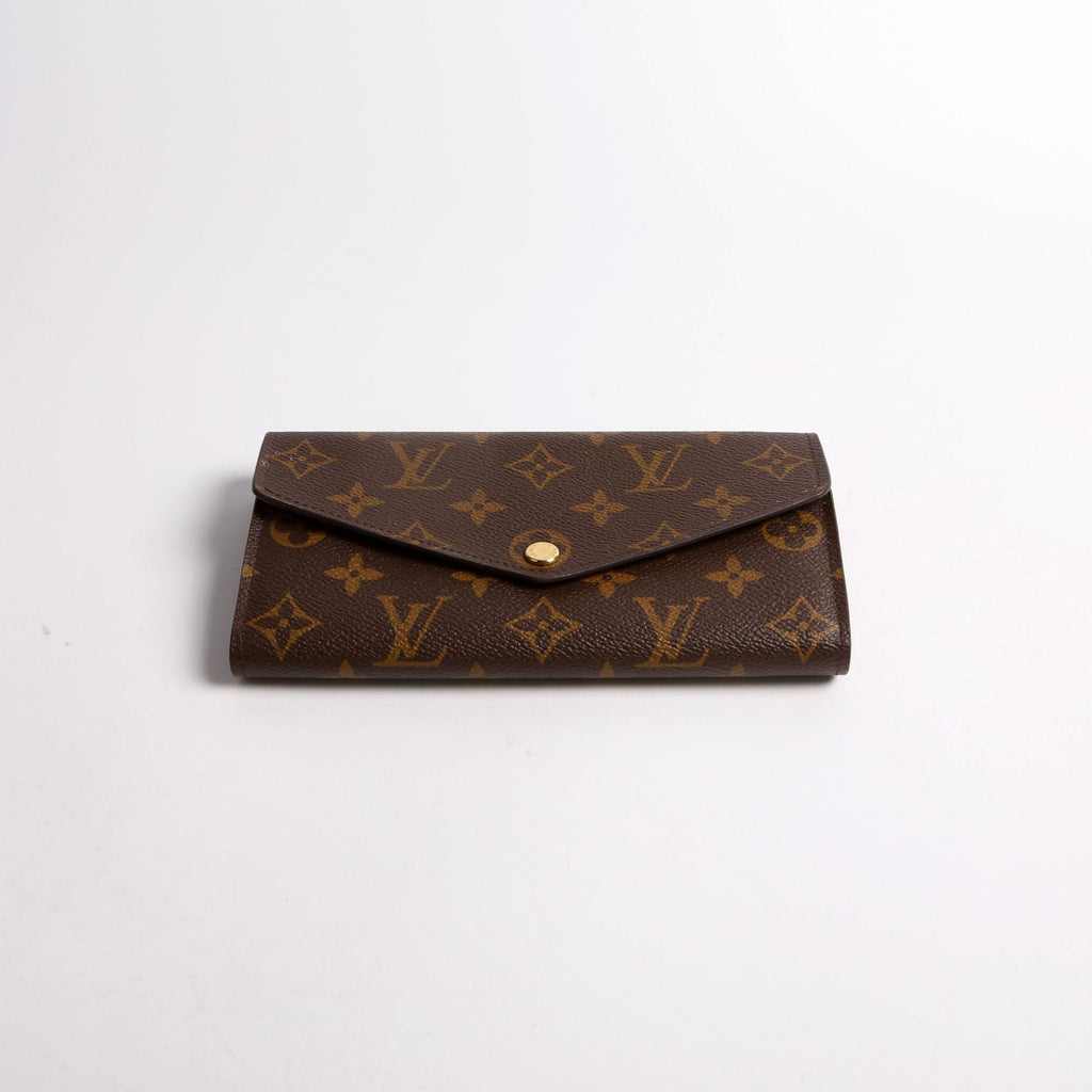 Sarah Wallet Monogram Newer