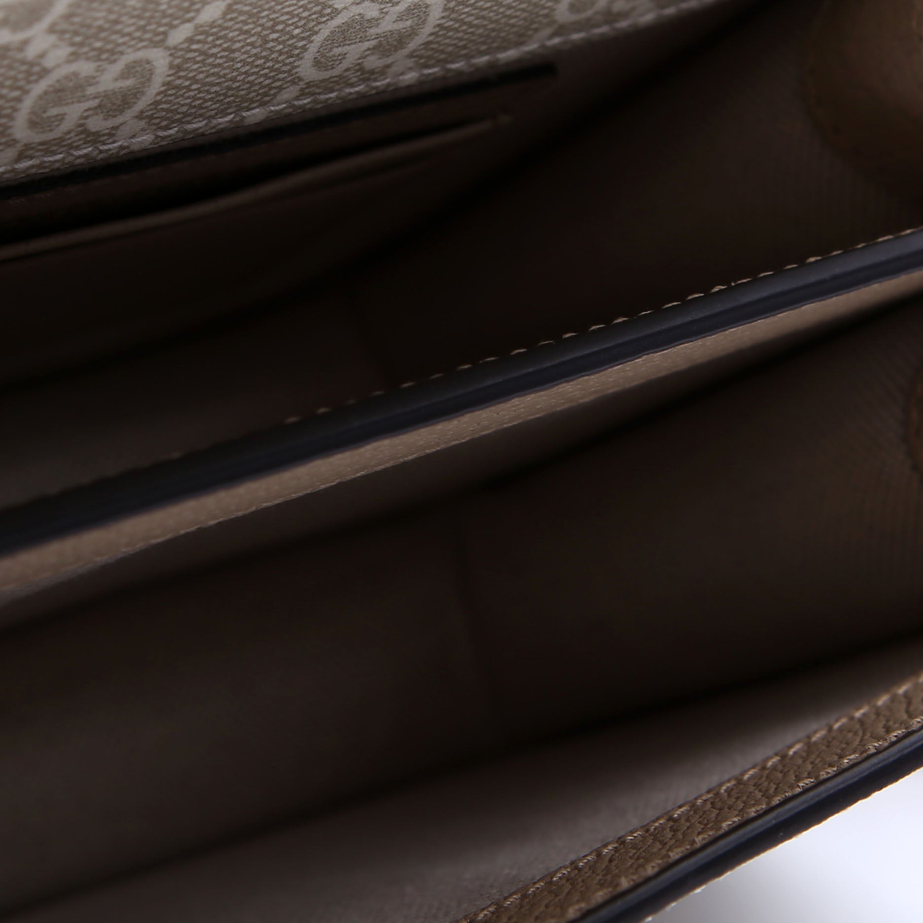 671620 GG Supreme Interlocking G Mini Crossbody Beige