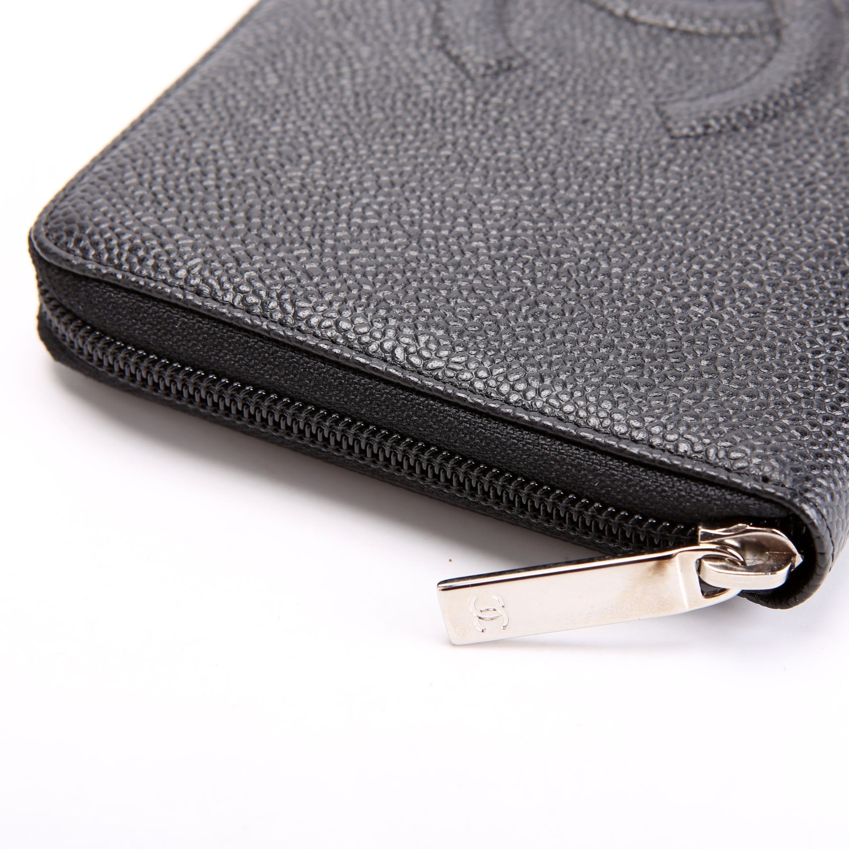 Timeless CC Zip Around Organizer Wallet 17M Black