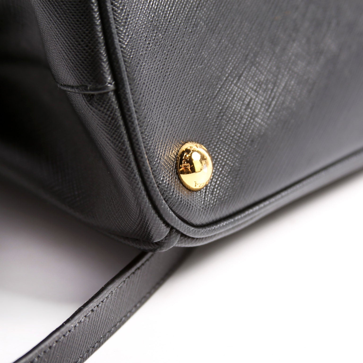 Saffiano Galleria Small Black