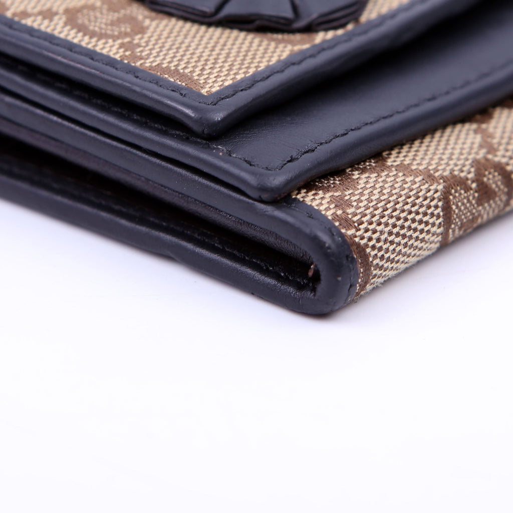190384 GG Canvas International Wallet