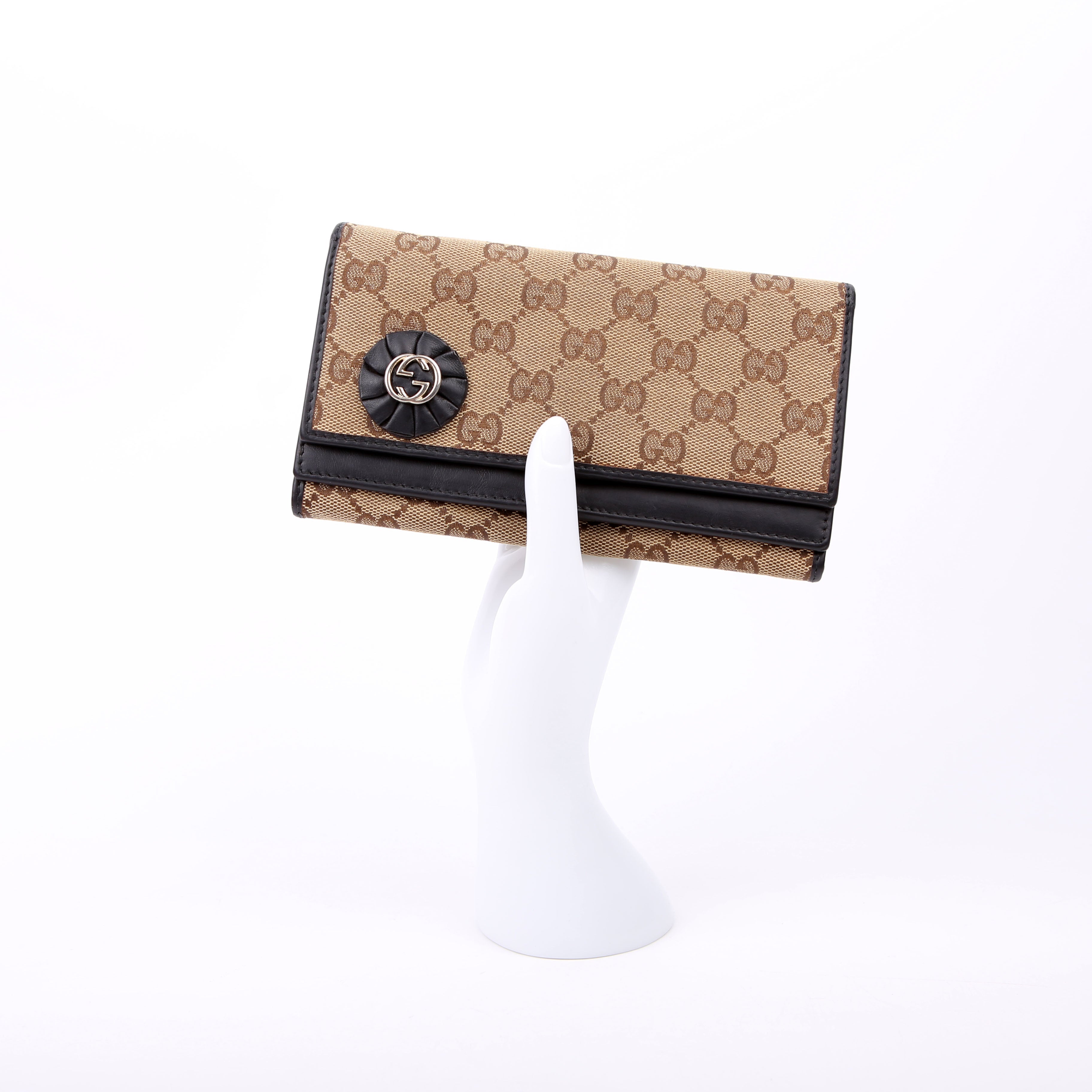 190384 GG Canvas International Wallet