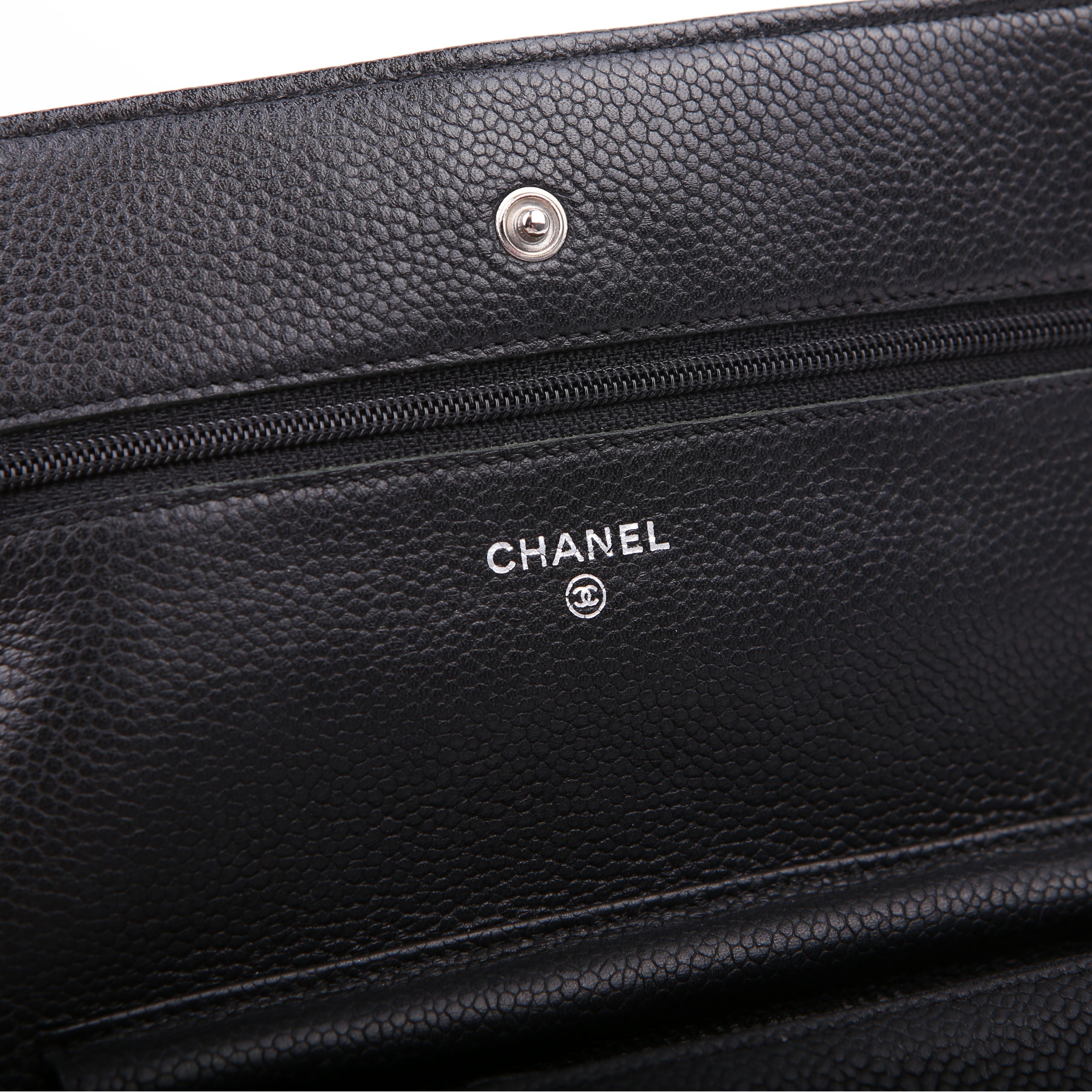 WOC Classic Quilted Caviar Black