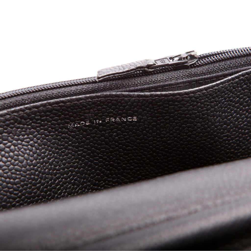 WOC Classic Quilted Caviar Black