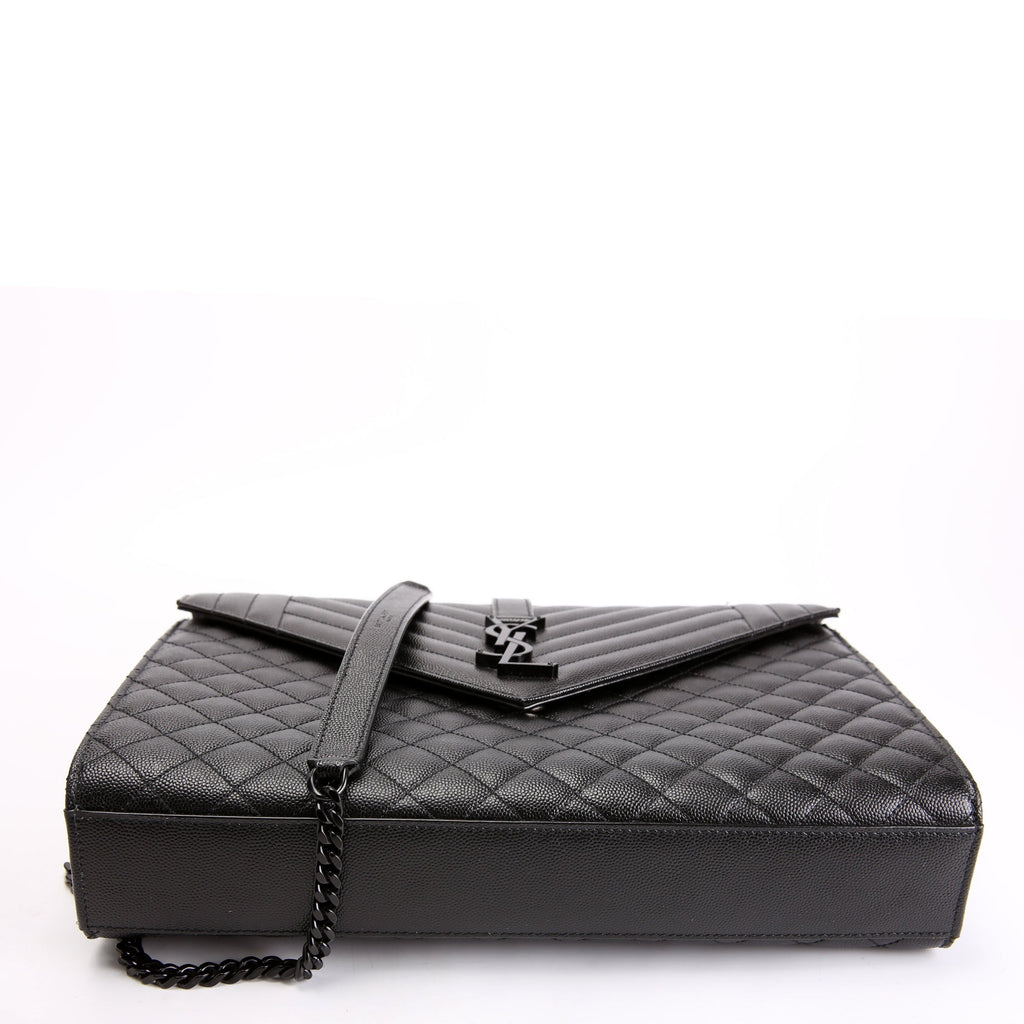 396910 Envelope Chevron Large Black