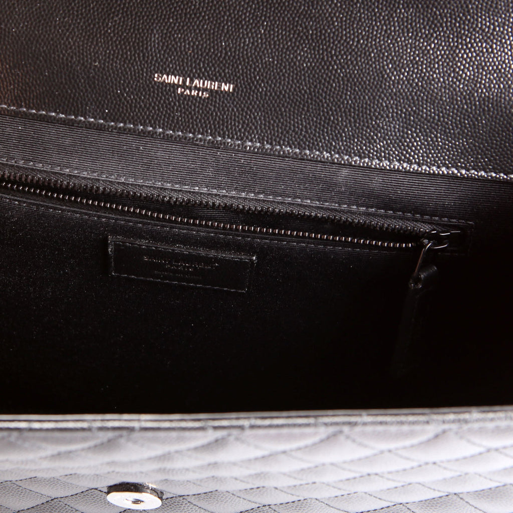 396910 Envelope Chevron Large Black