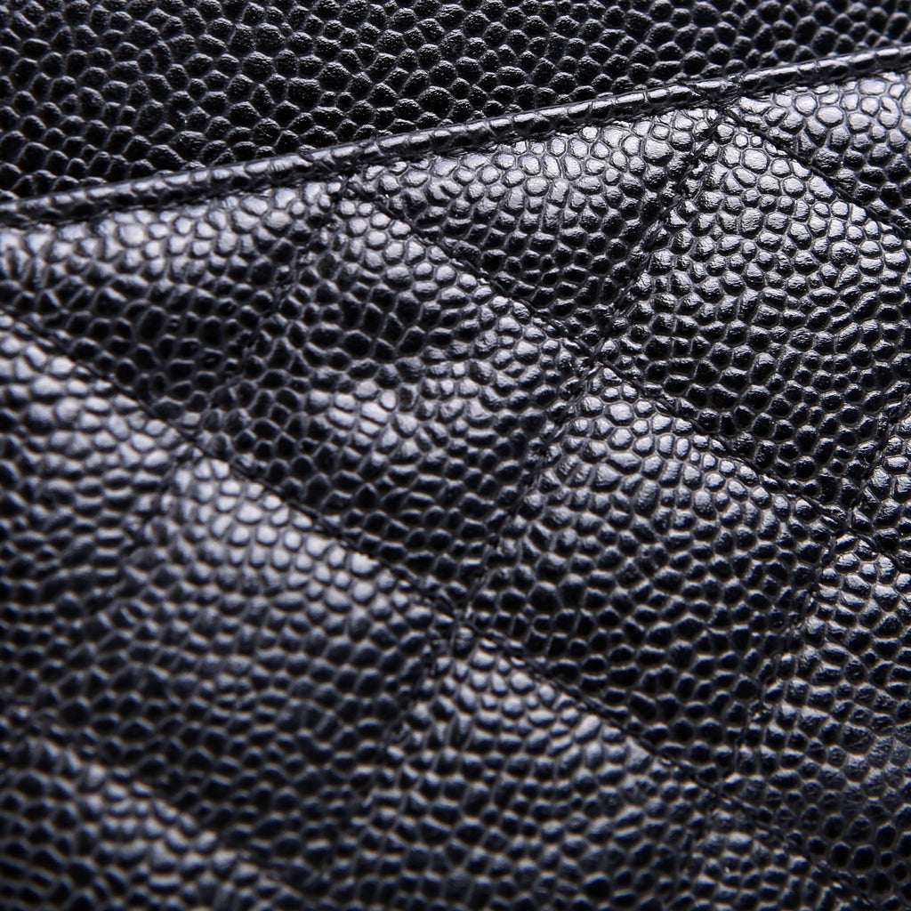WOC Classic Quilted Caviar Black