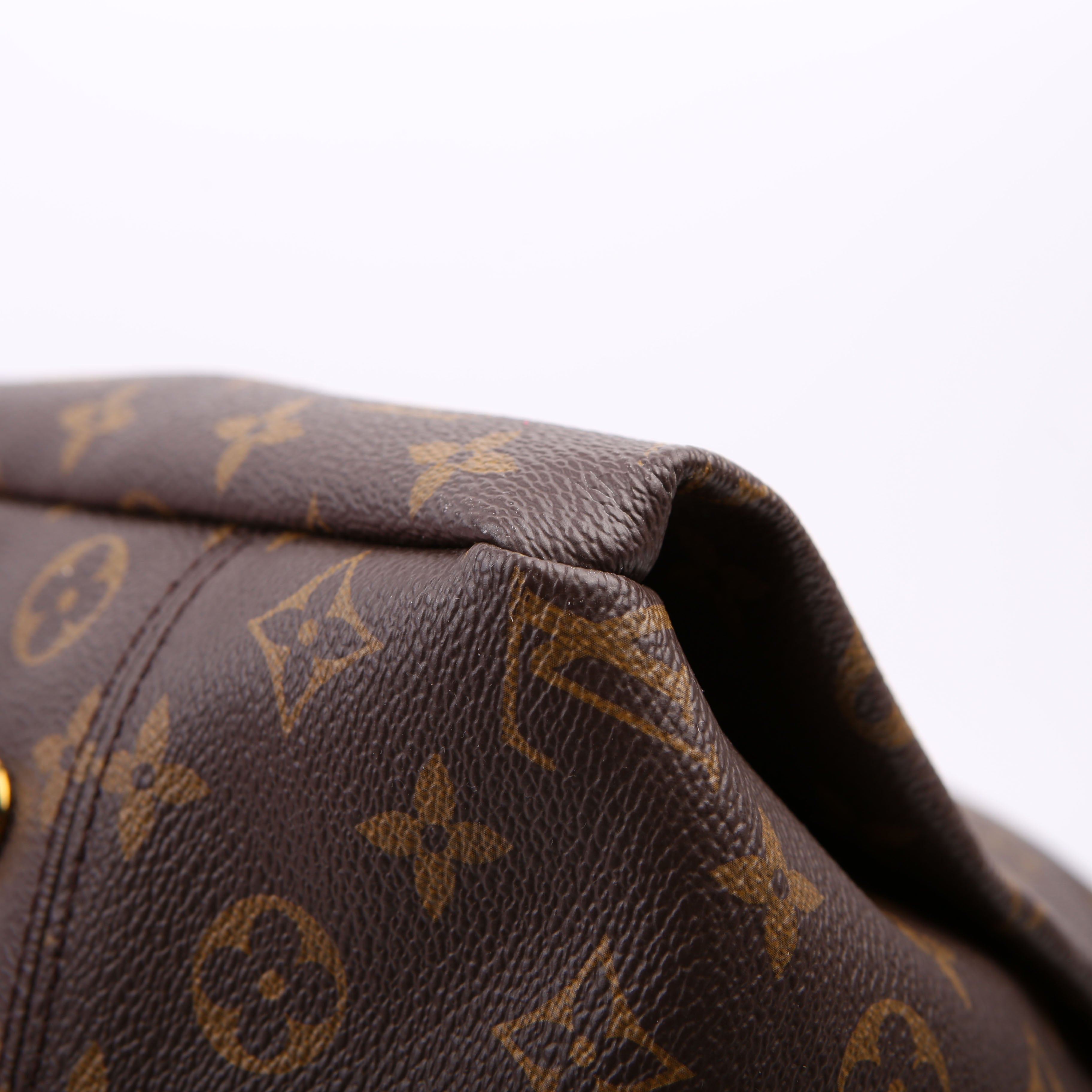 Artsy MM NM Monogram