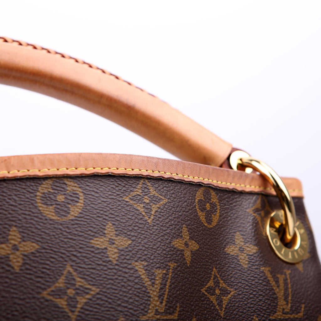 Artsy MM NM Monogram