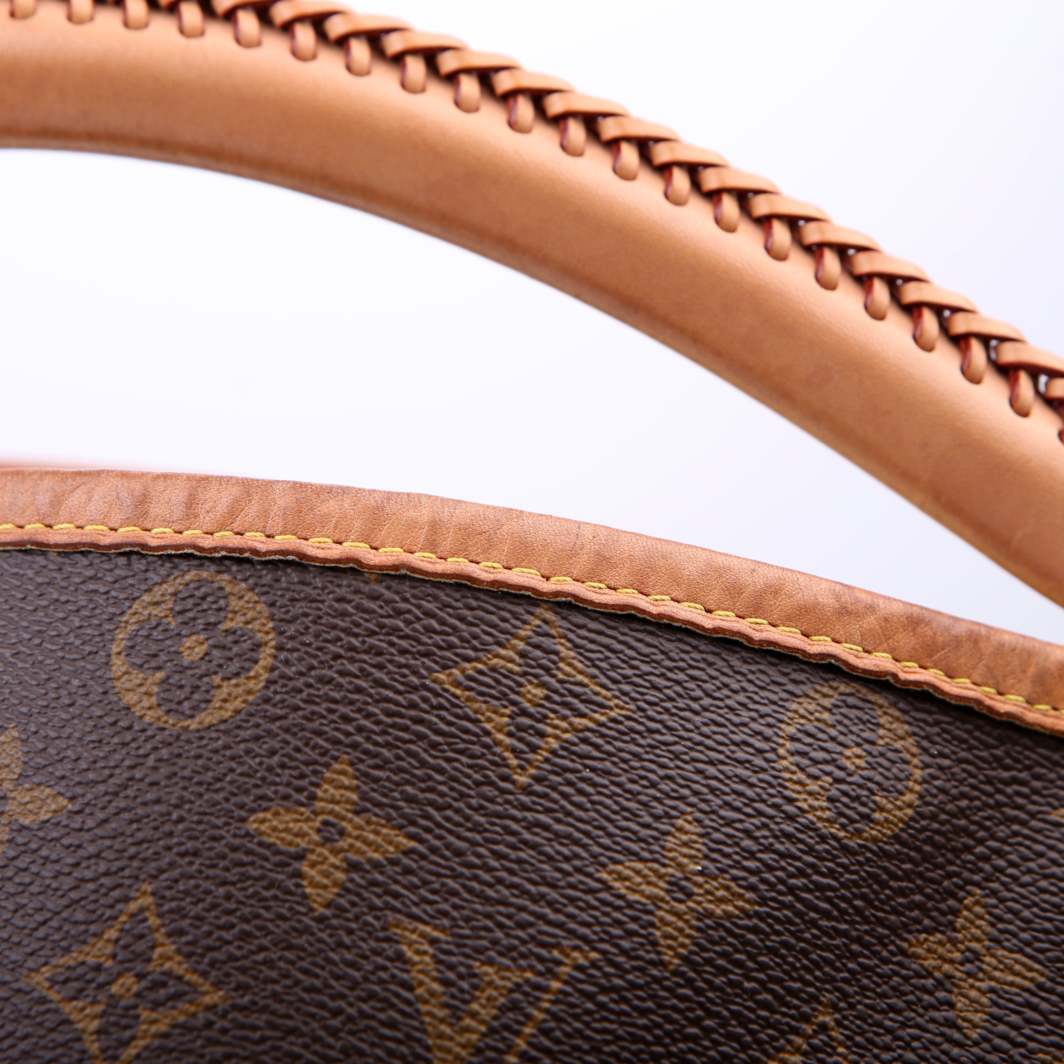Artsy MM NM Monogram