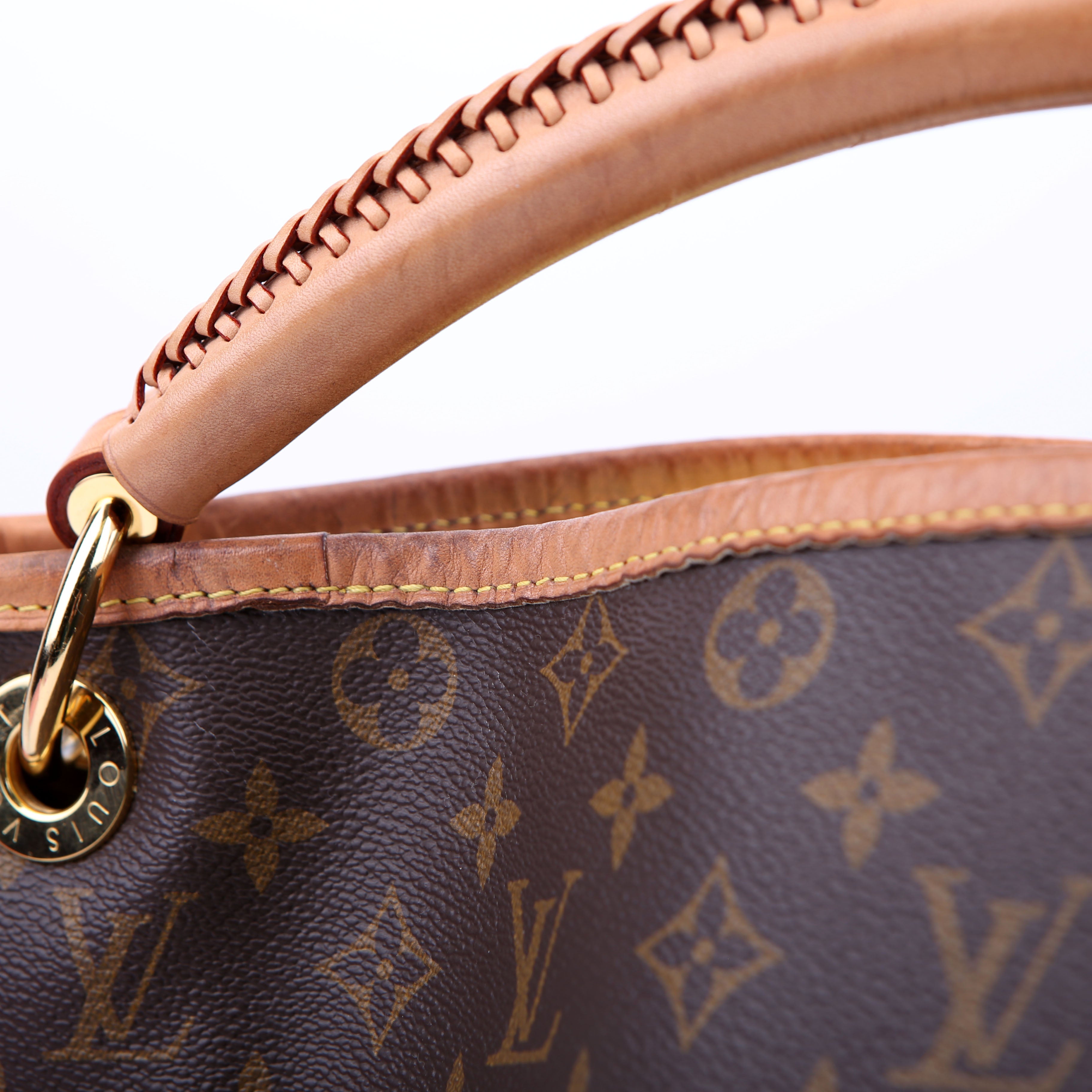 Artsy MM NM Monogram