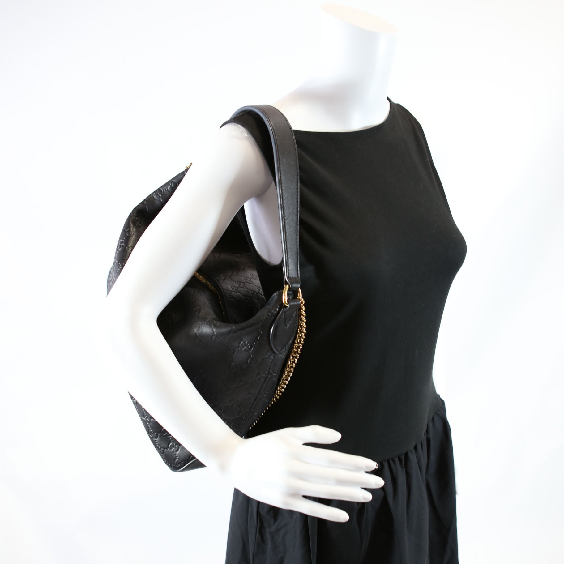 477324 Guccissima Hobo Black