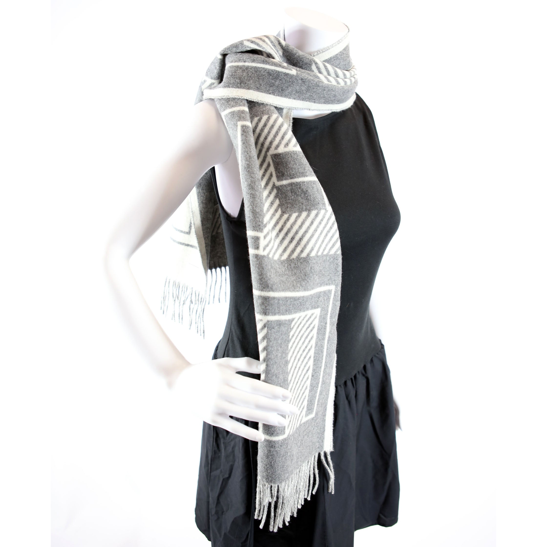 Casaque Lettres Au Carre Cashmere Grey/White