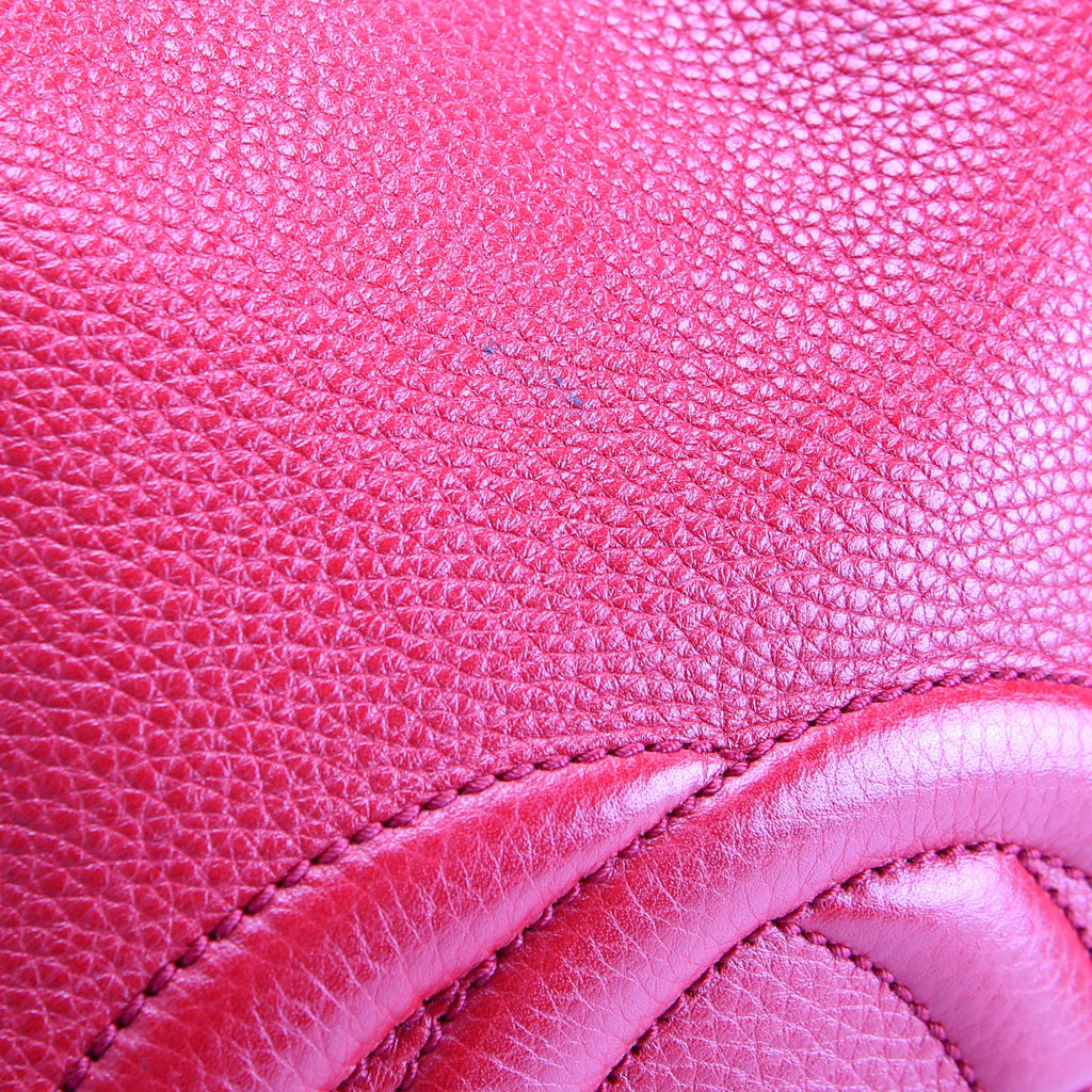 536194 Soho Shoulder Bag Red