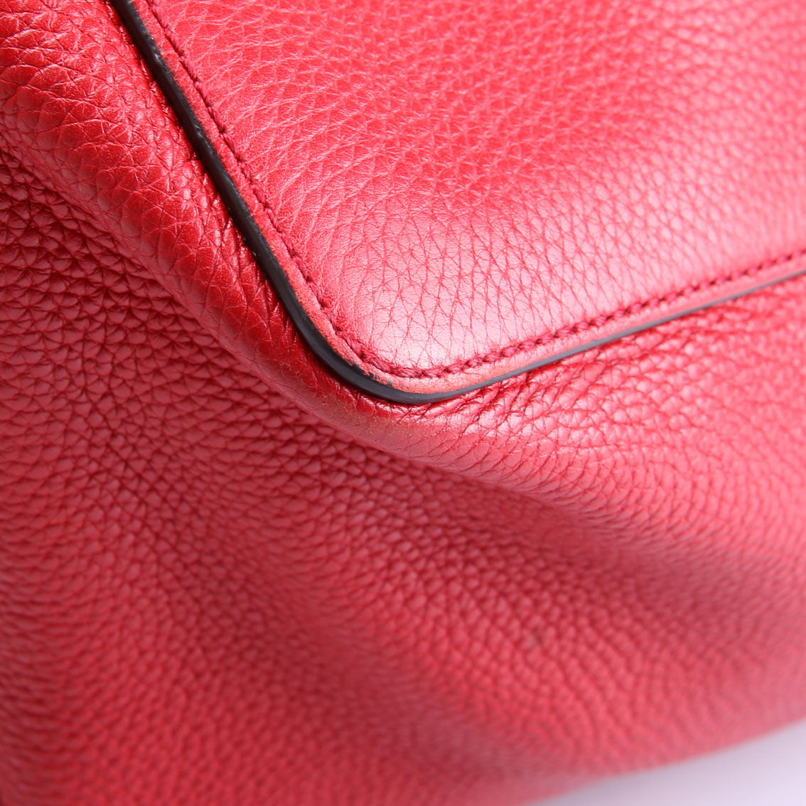 536194 Soho Shoulder Bag Red