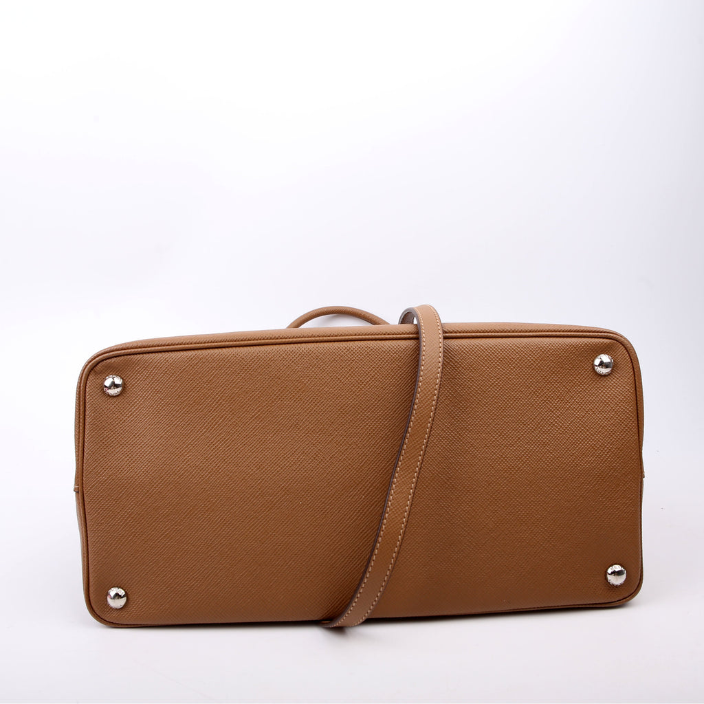 Saffiano Cuir Double Medium Brown