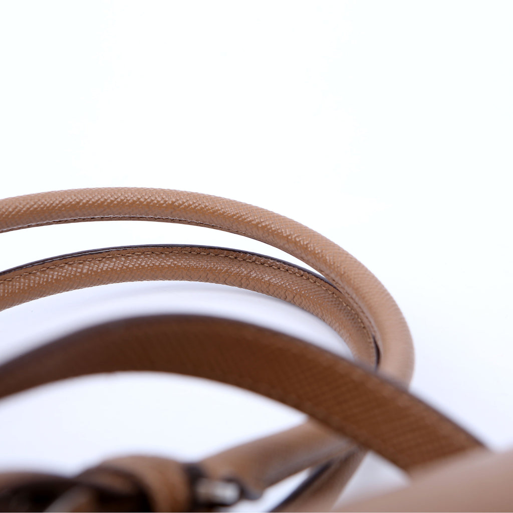 Saffiano Cuir Double Medium Brown