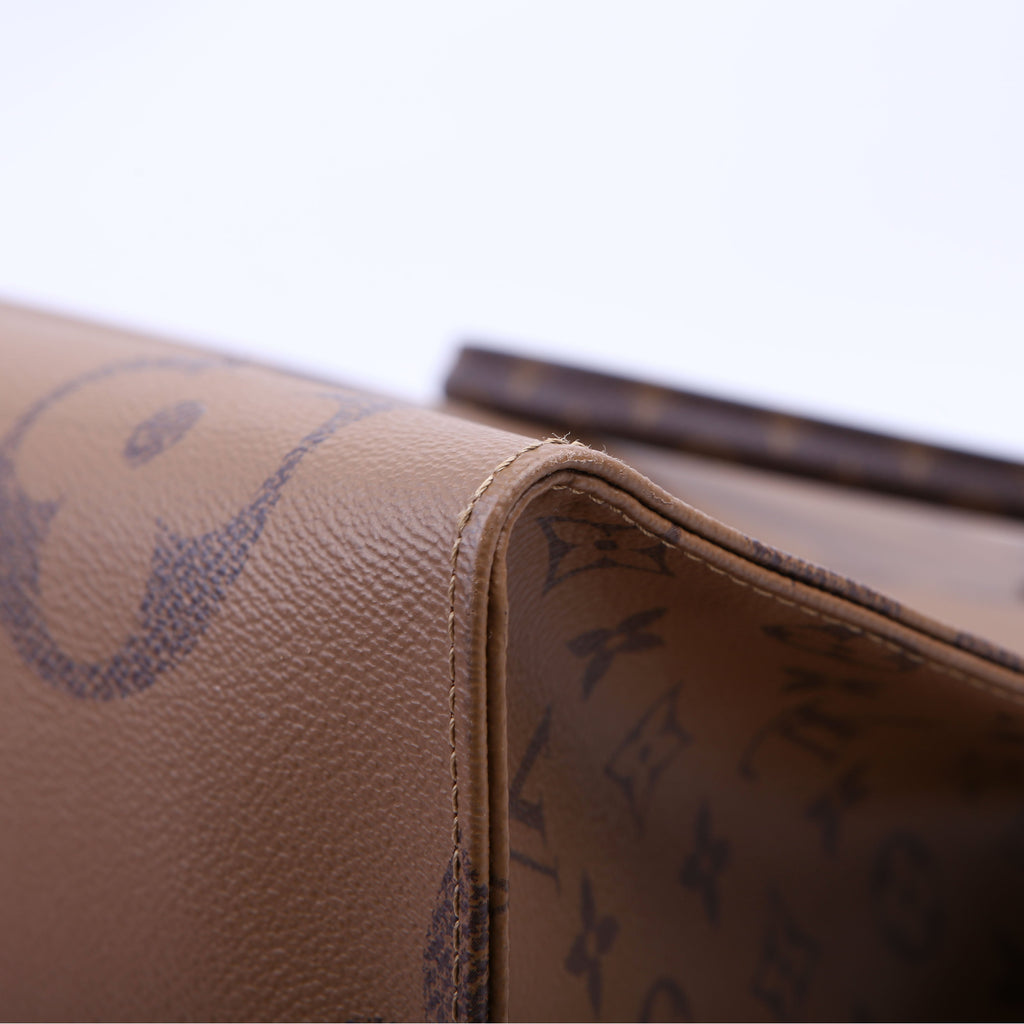 ONTHEGO GM Reverse Monogram