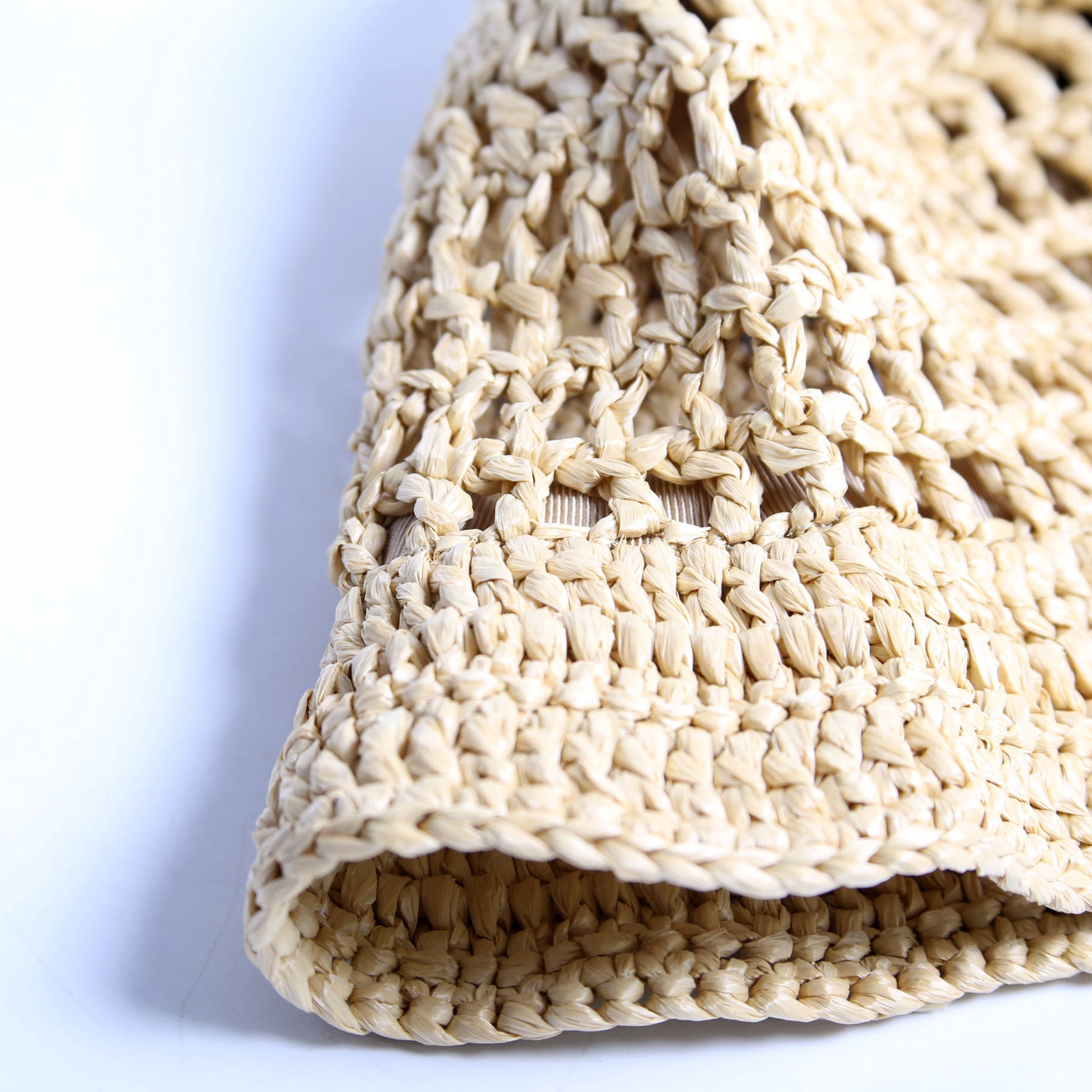 1HC137 Crochet Raffia-Effect Bucket Size Small
