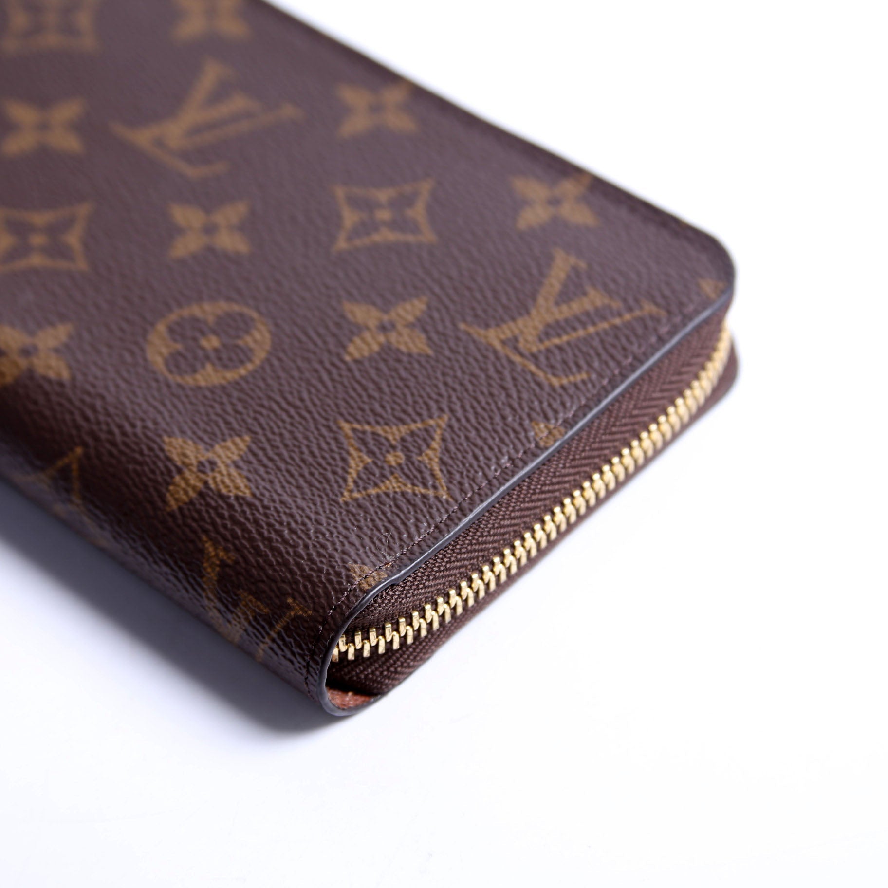 Zippy Wallet Monogram