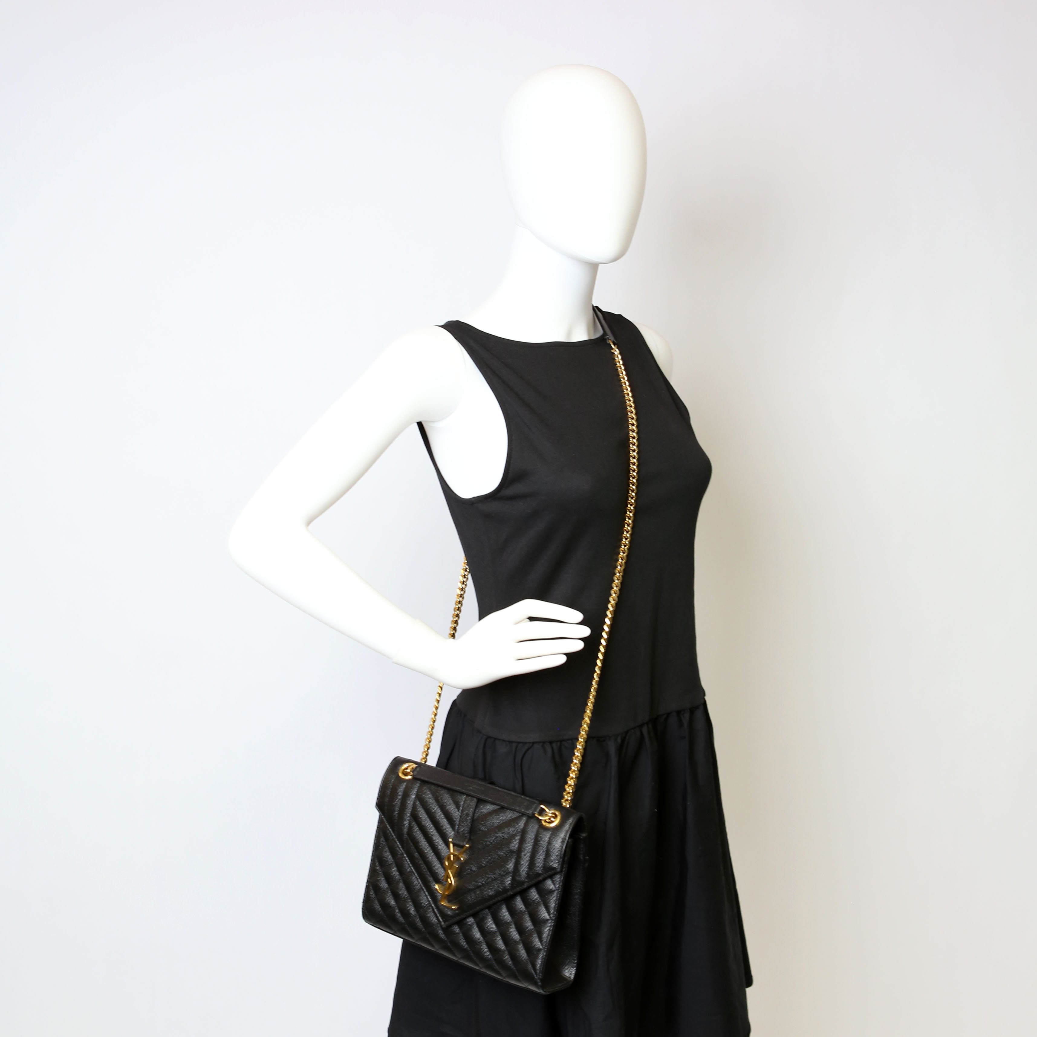 Envelope Medium Tri-Quilt 600185 Black